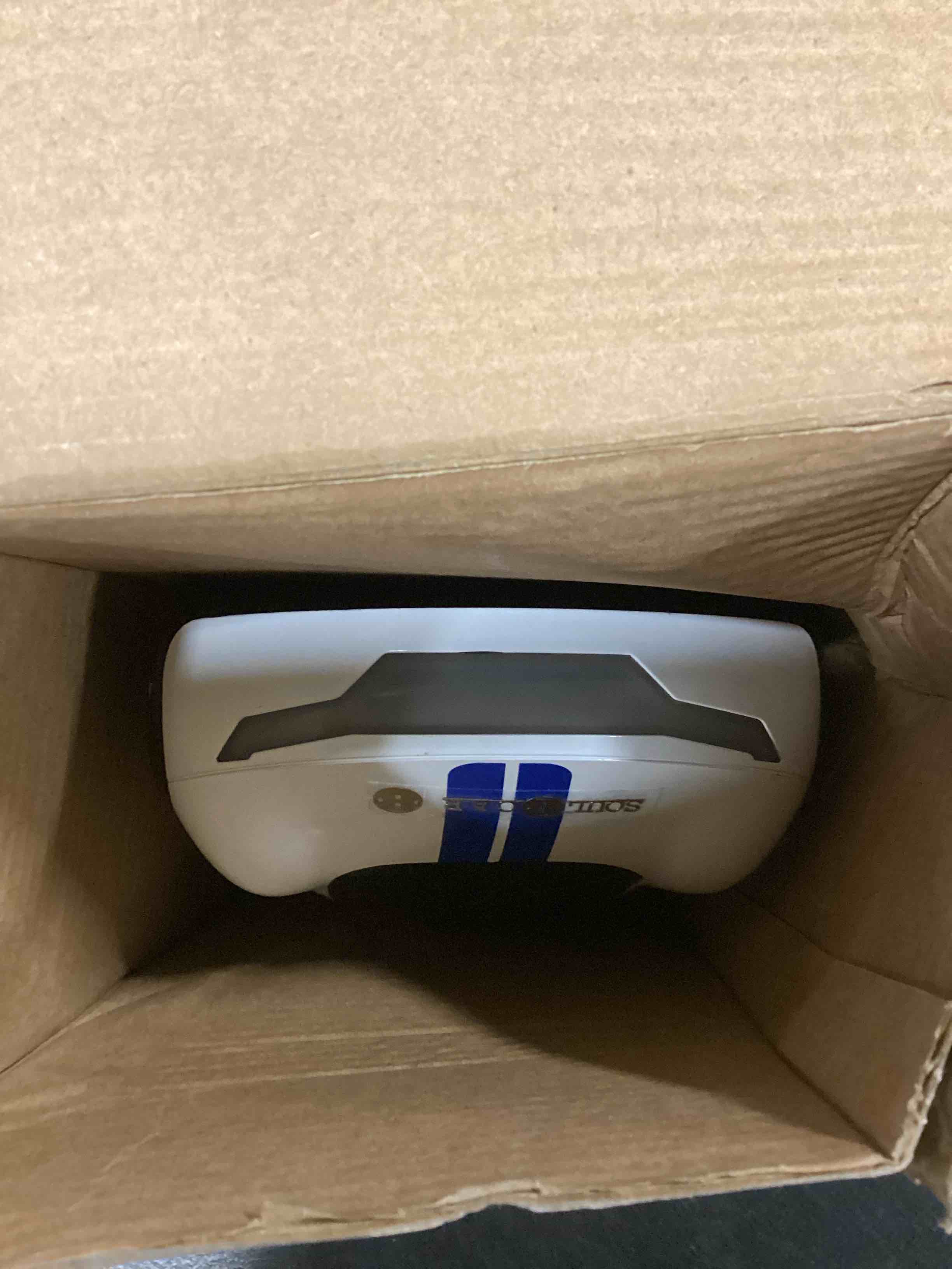 https://s3.amazonaws.com/lotting-images-prod/bidfta/BLU6620313_1717701990807.jpeg