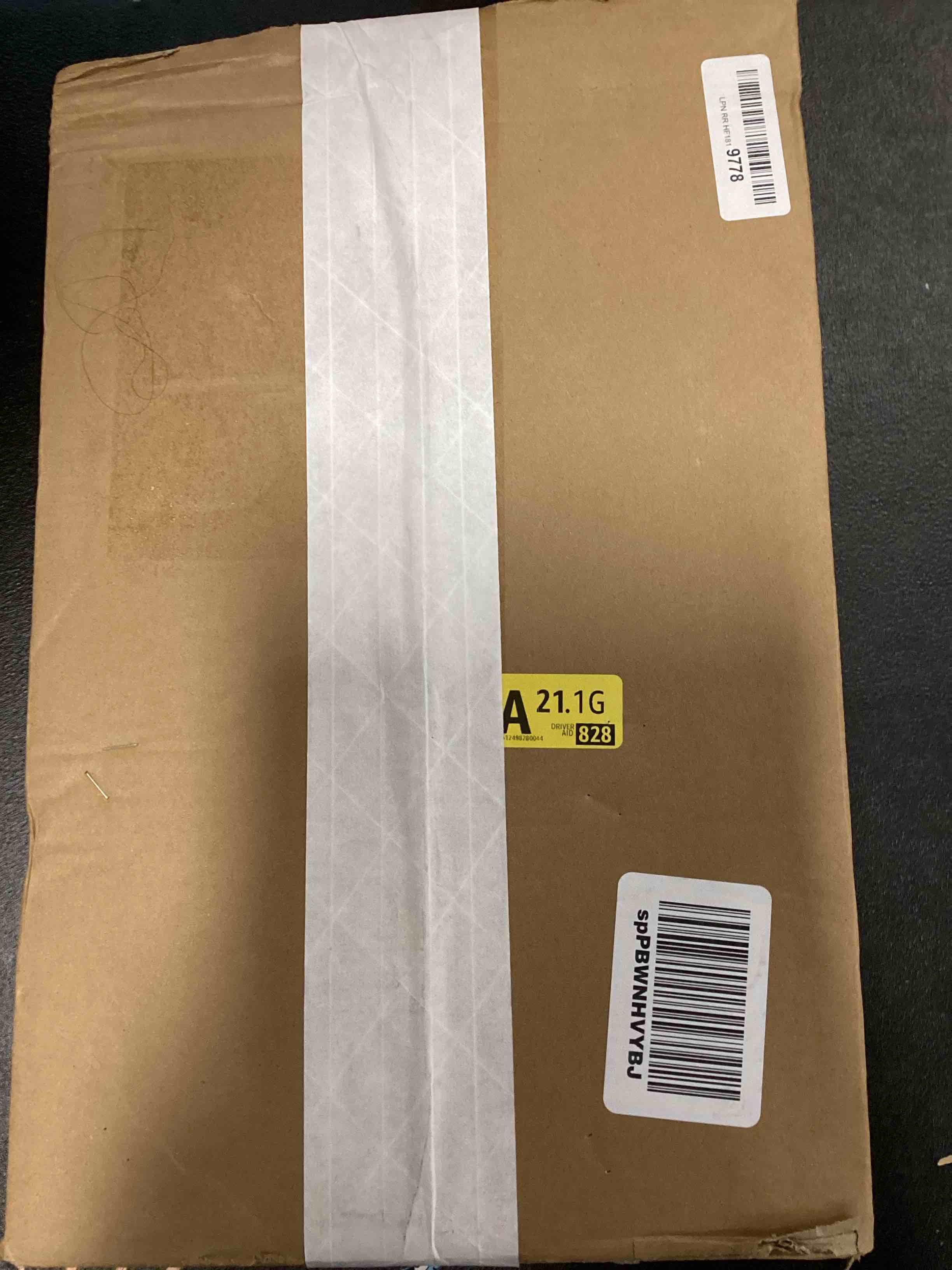 https://s3.amazonaws.com/lotting-images-prod/bidfta/BLU6620350_1717764614251.jpeg