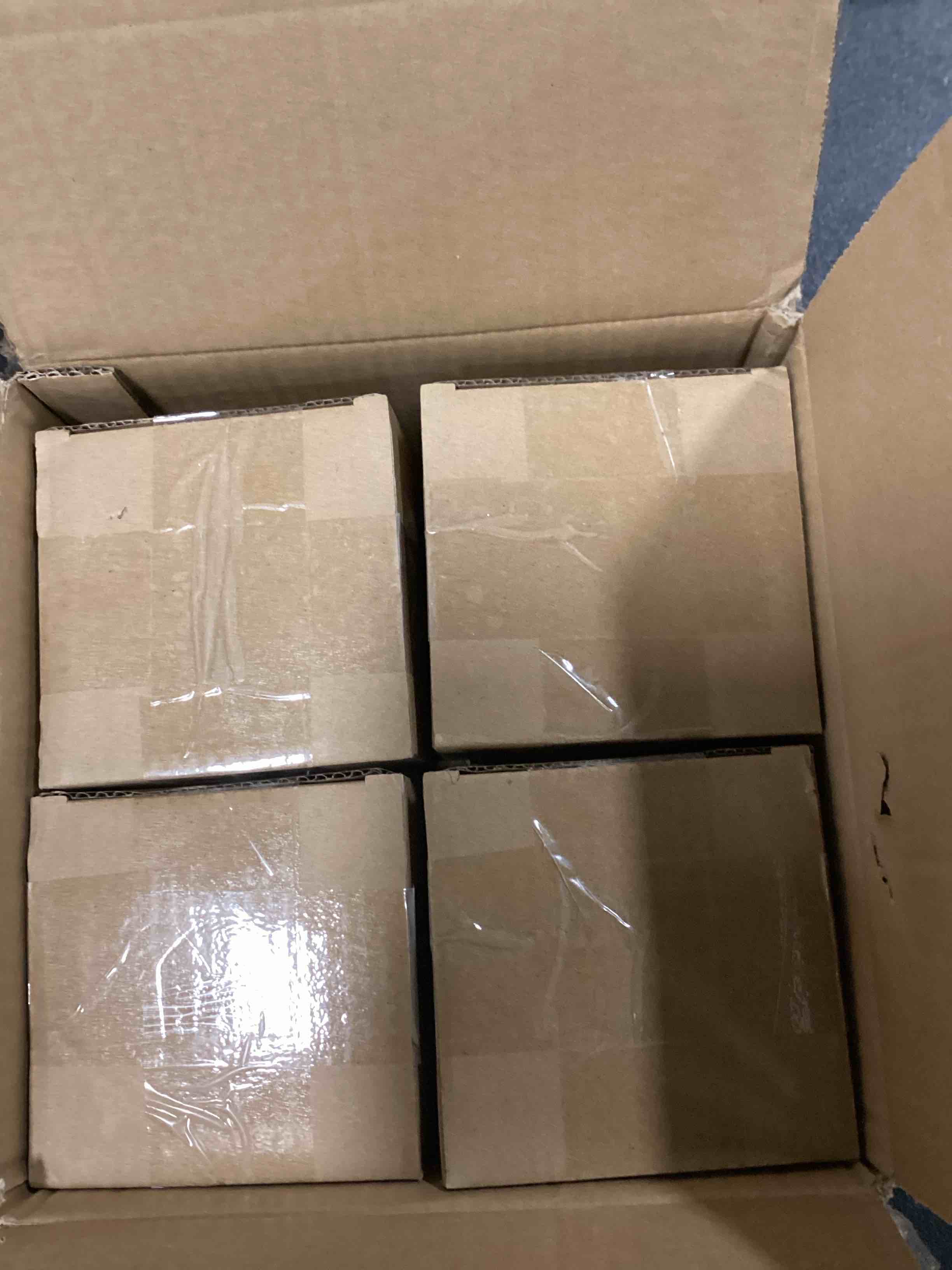 https://s3.amazonaws.com/lotting-images-prod/bidfta/BLU6620419_1717775139565.jpeg