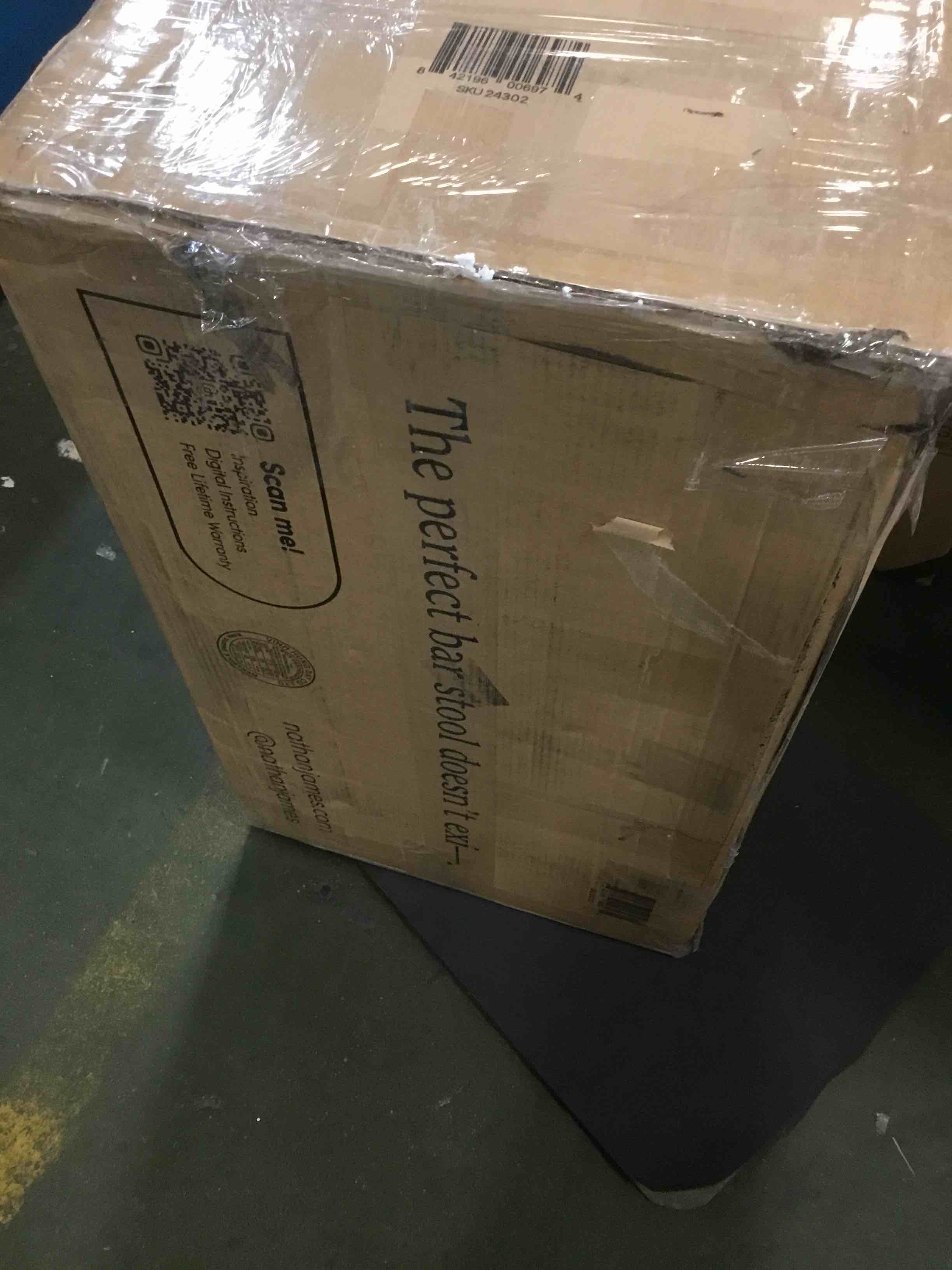 https://s3.amazonaws.com/lotting-images-prod/bidfta/BLU6621812_1717531434154.jpeg