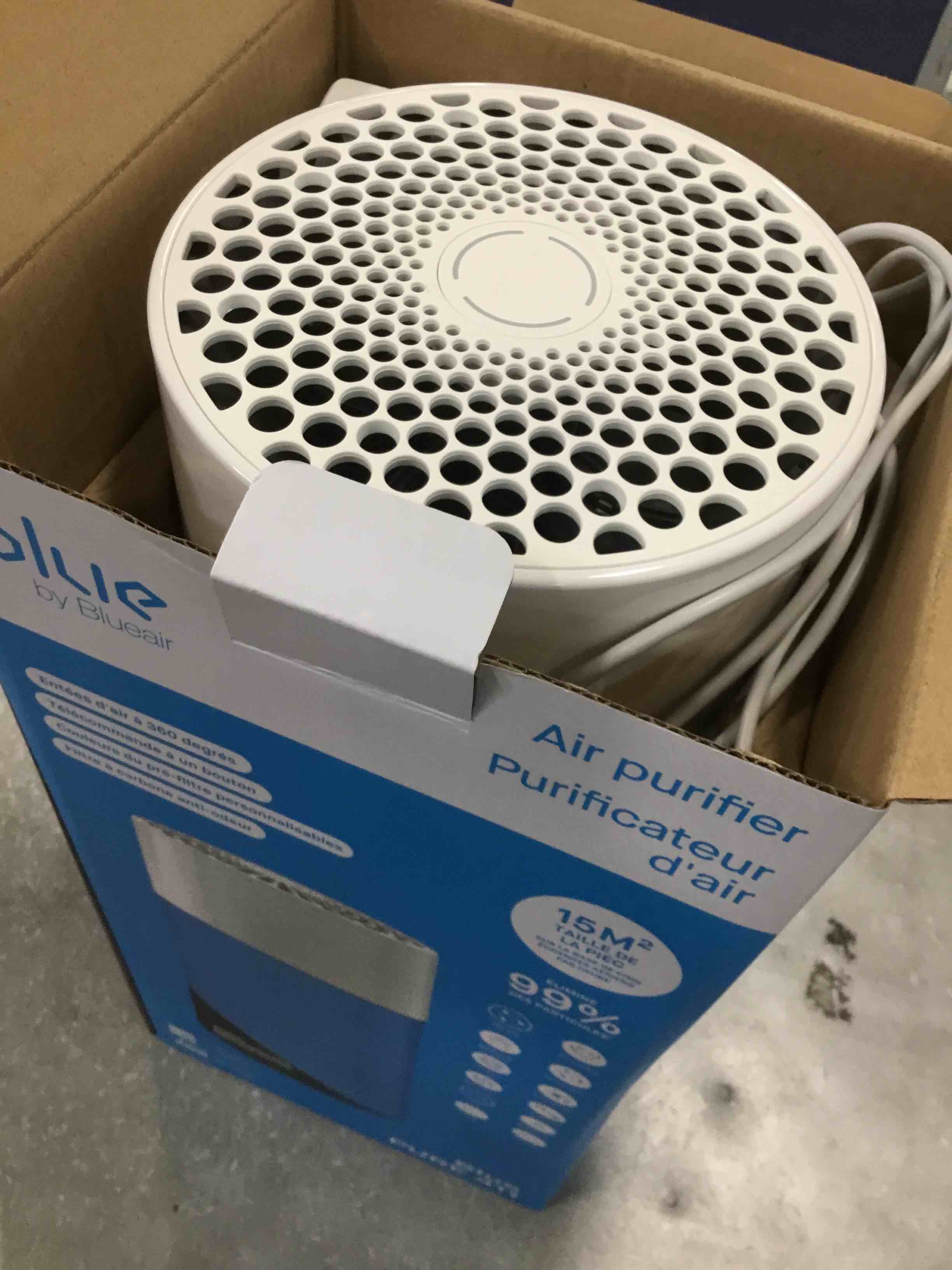 https://s3.amazonaws.com/lotting-images-prod/bidfta/BLU6622032_1717612104119.jpeg