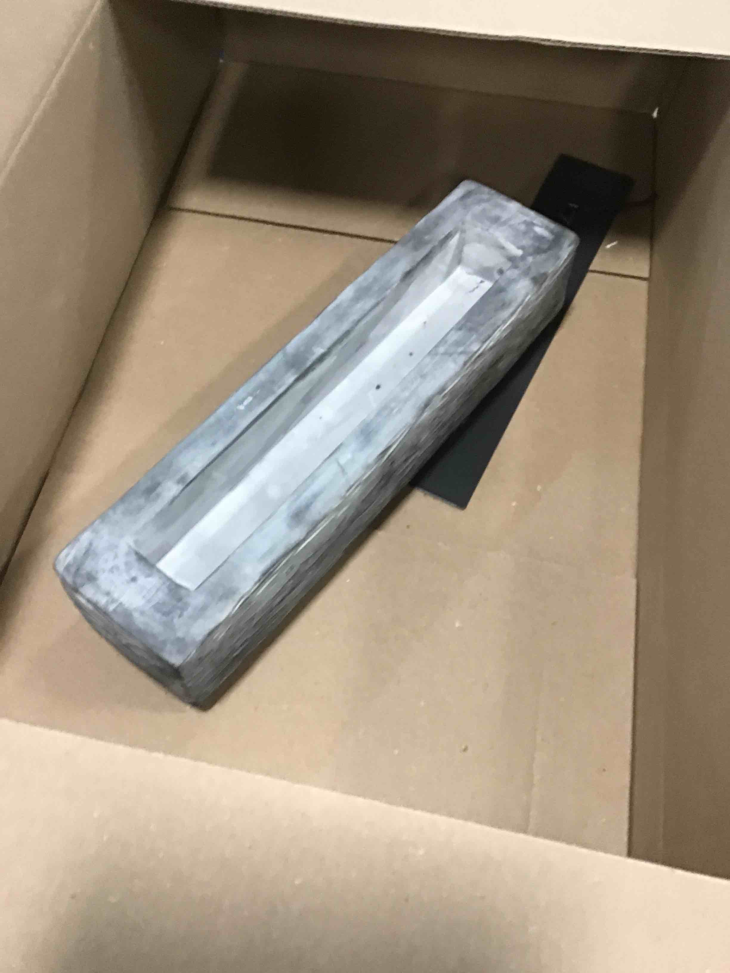 https://s3.amazonaws.com/lotting-images-prod/bidfta/BLU6622233_1717688222282.jpeg