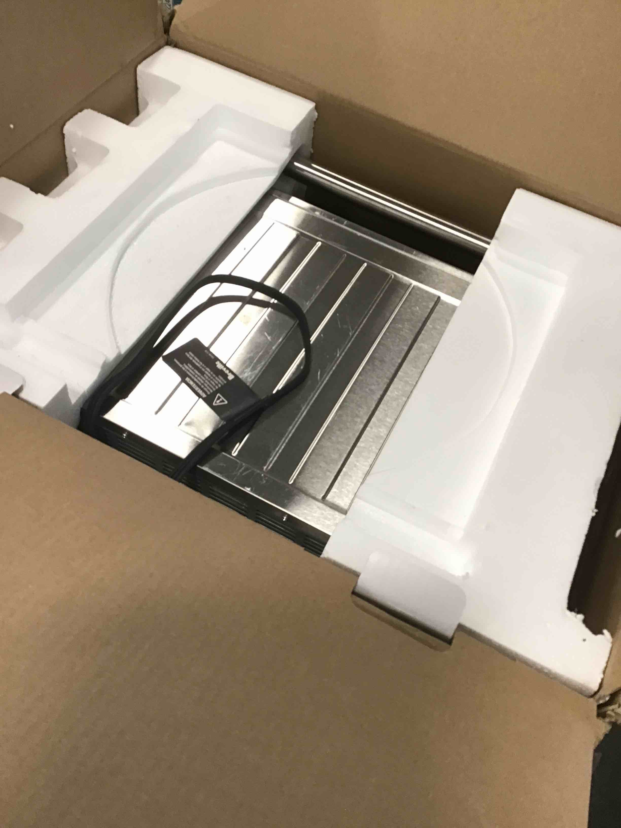 https://s3.amazonaws.com/lotting-images-prod/bidfta/BLU6622425_1717767779696.jpeg