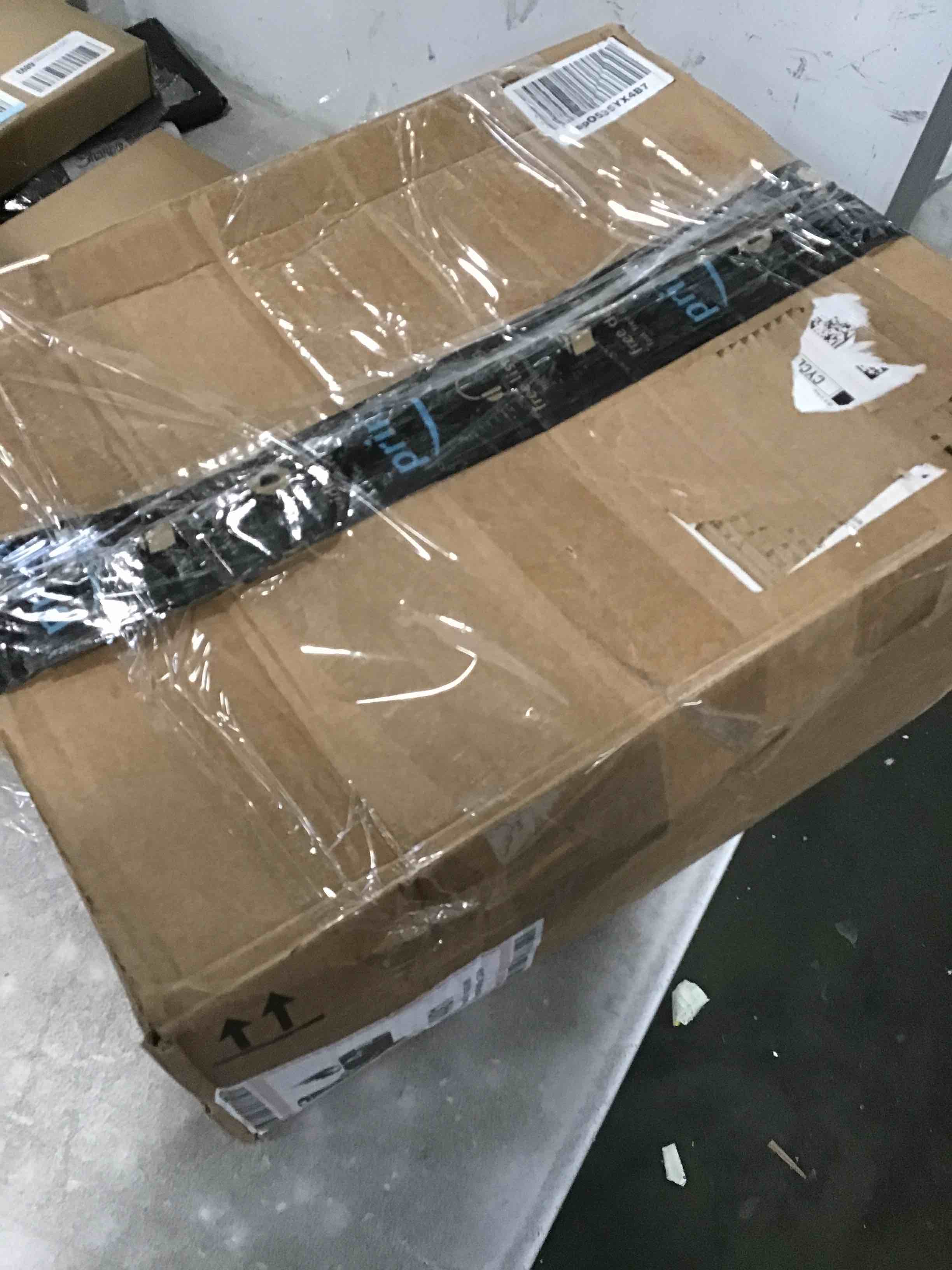 https://s3.amazonaws.com/lotting-images-prod/bidfta/BLU6622523_1717781665564.jpeg