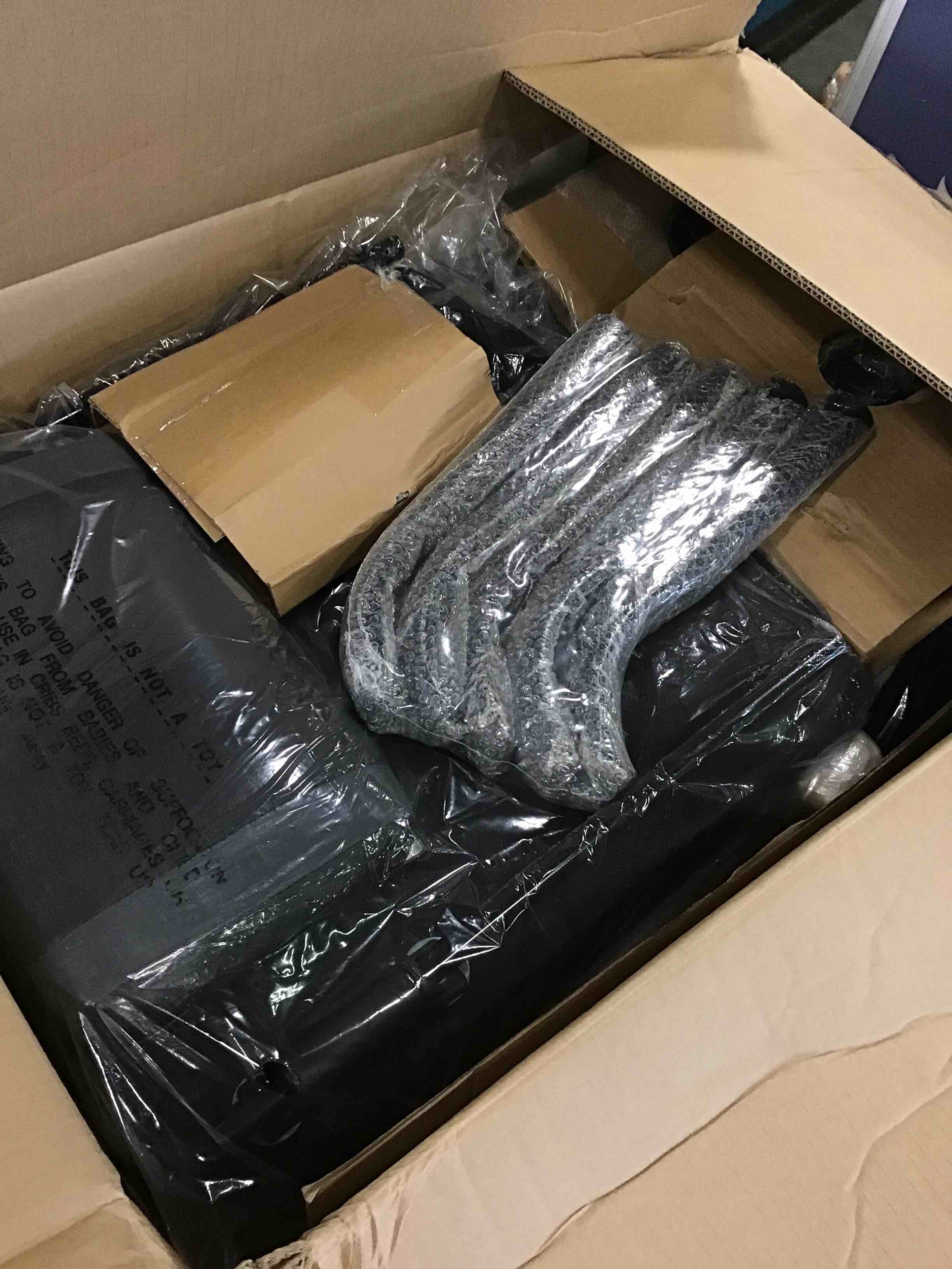 https://s3.amazonaws.com/lotting-images-prod/bidfta/BLU6622677_1718029441876.jpeg