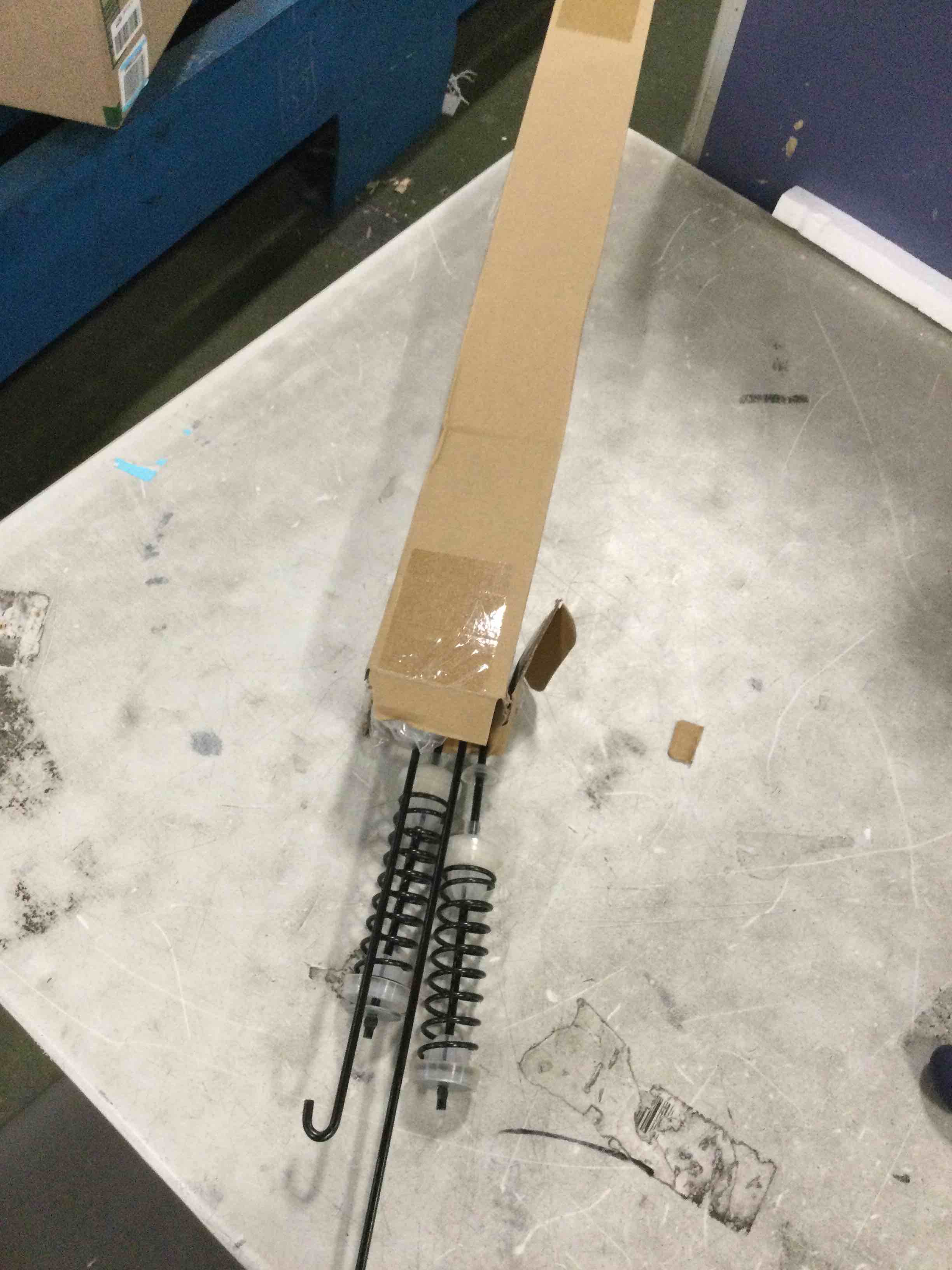 https://s3.amazonaws.com/lotting-images-prod/bidfta/BLU6622738_1718036426389.jpeg