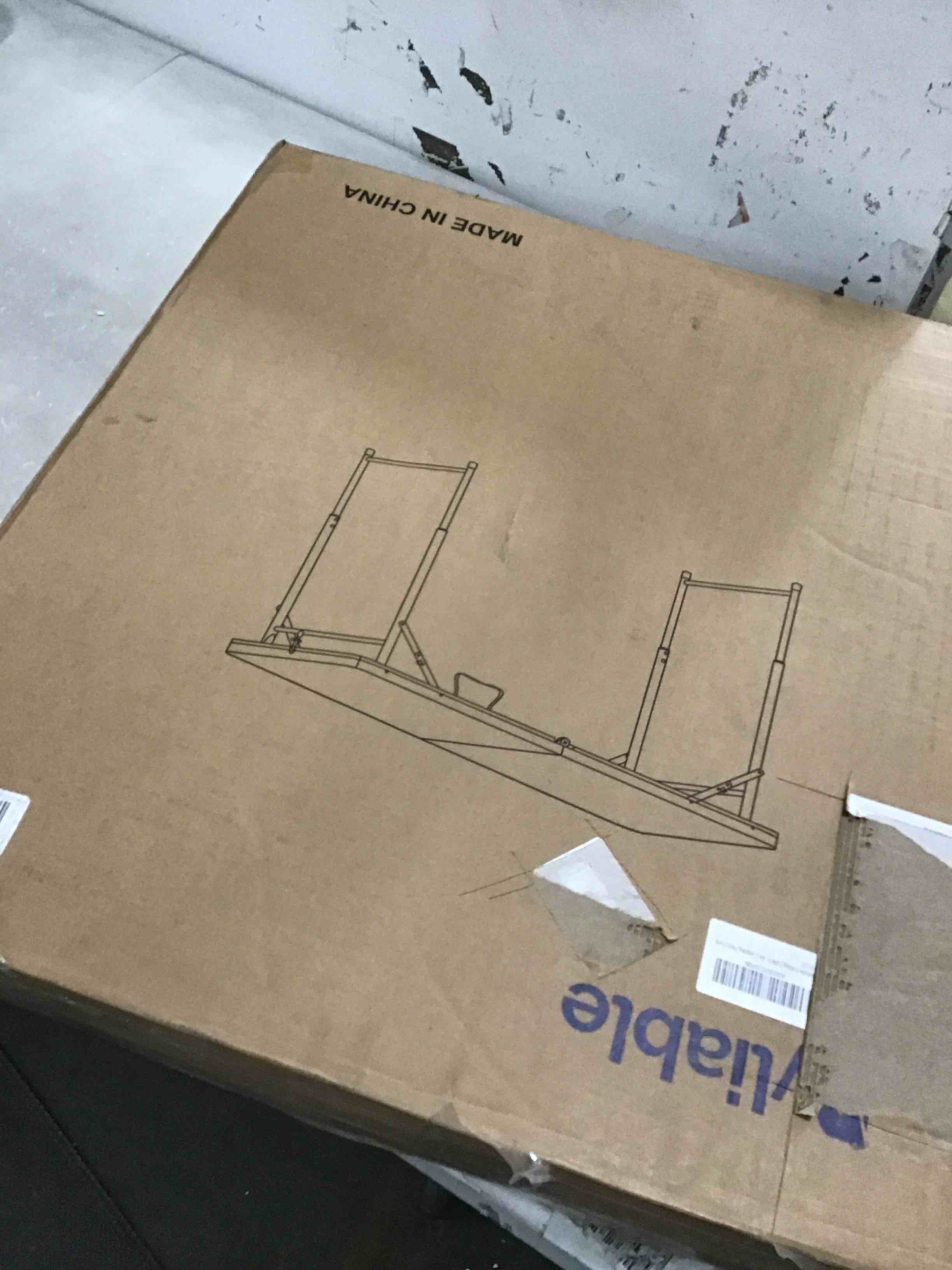 https://s3.amazonaws.com/lotting-images-prod/bidfta/BLU6622856_1718105117729.jpeg
