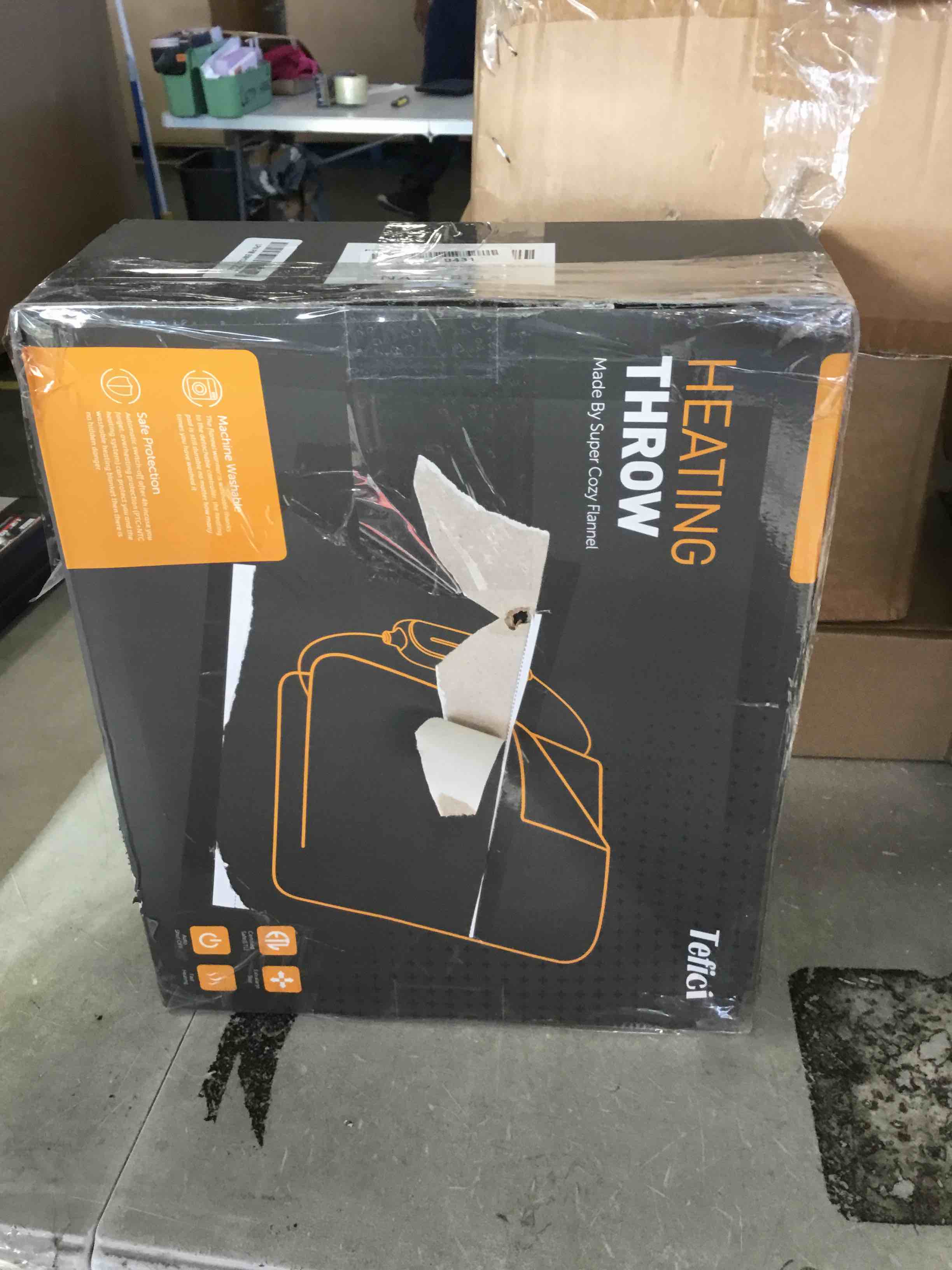 https://s3.amazonaws.com/lotting-images-prod/bidfta/BLU6624484_1717070804646.jpeg
