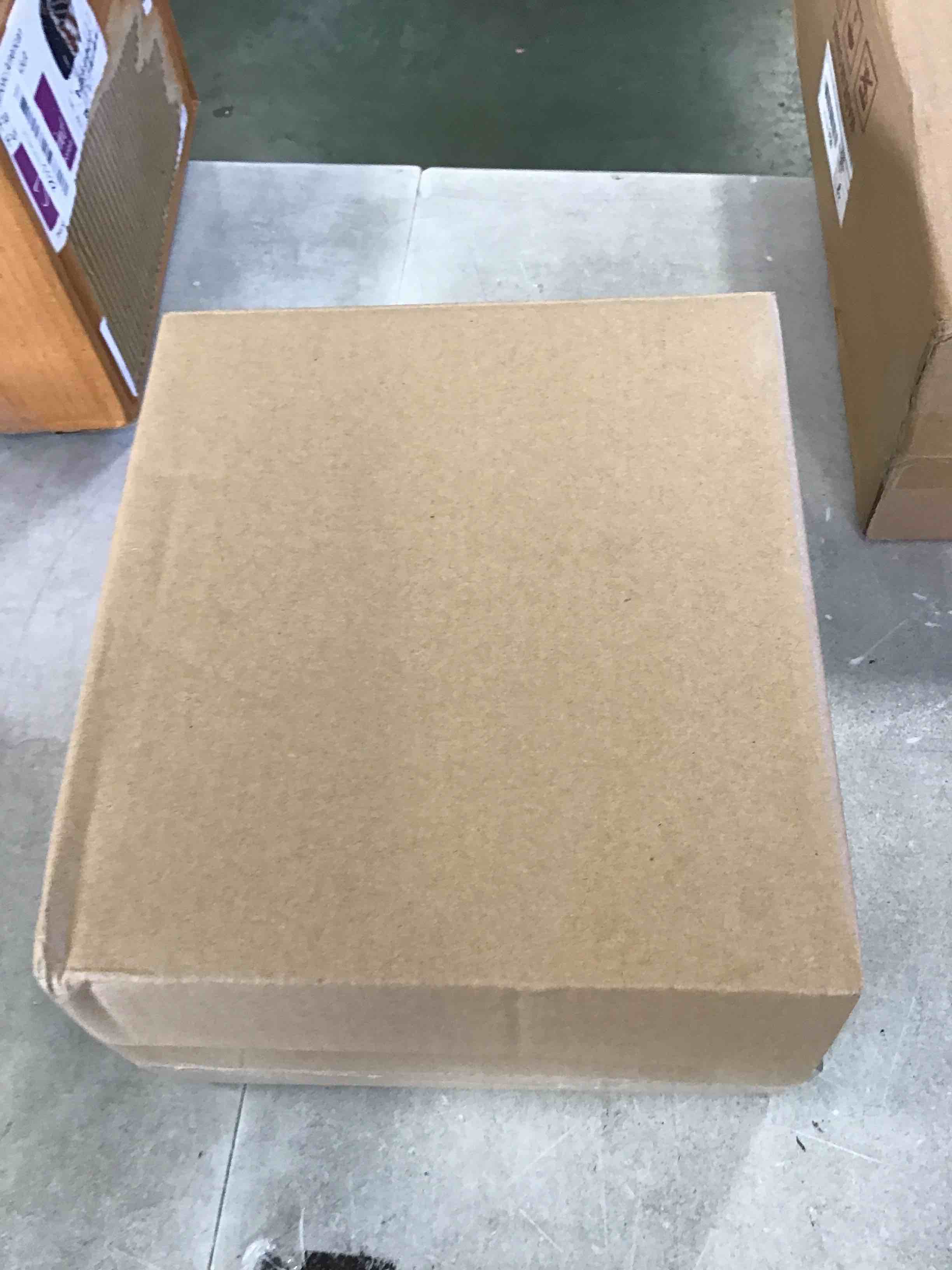 https://s3.amazonaws.com/lotting-images-prod/bidfta/BLU6625196_1717249431383.jpeg