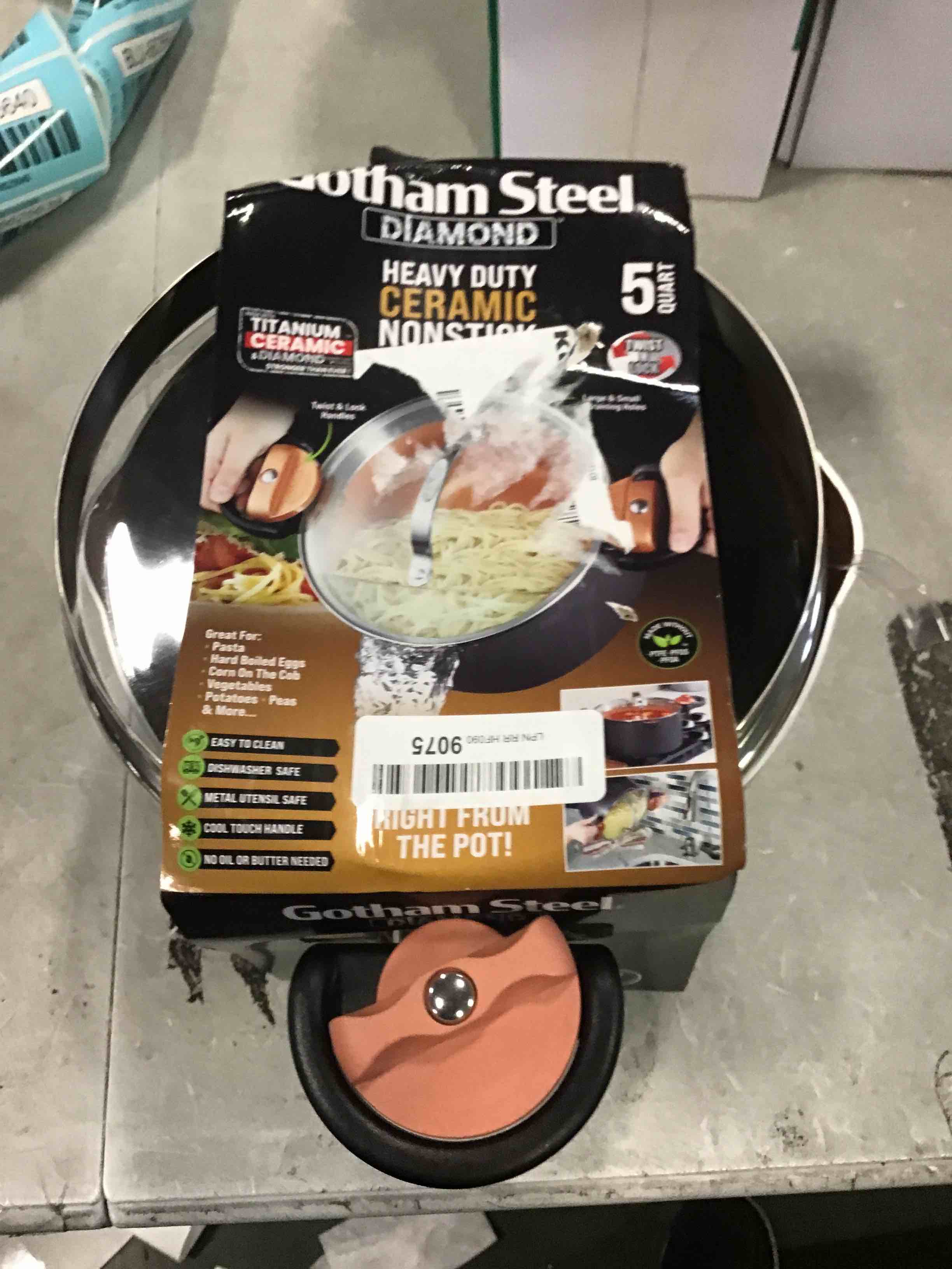 https://s3.amazonaws.com/lotting-images-prod/bidfta/BLU6625552_1717420147960.jpeg