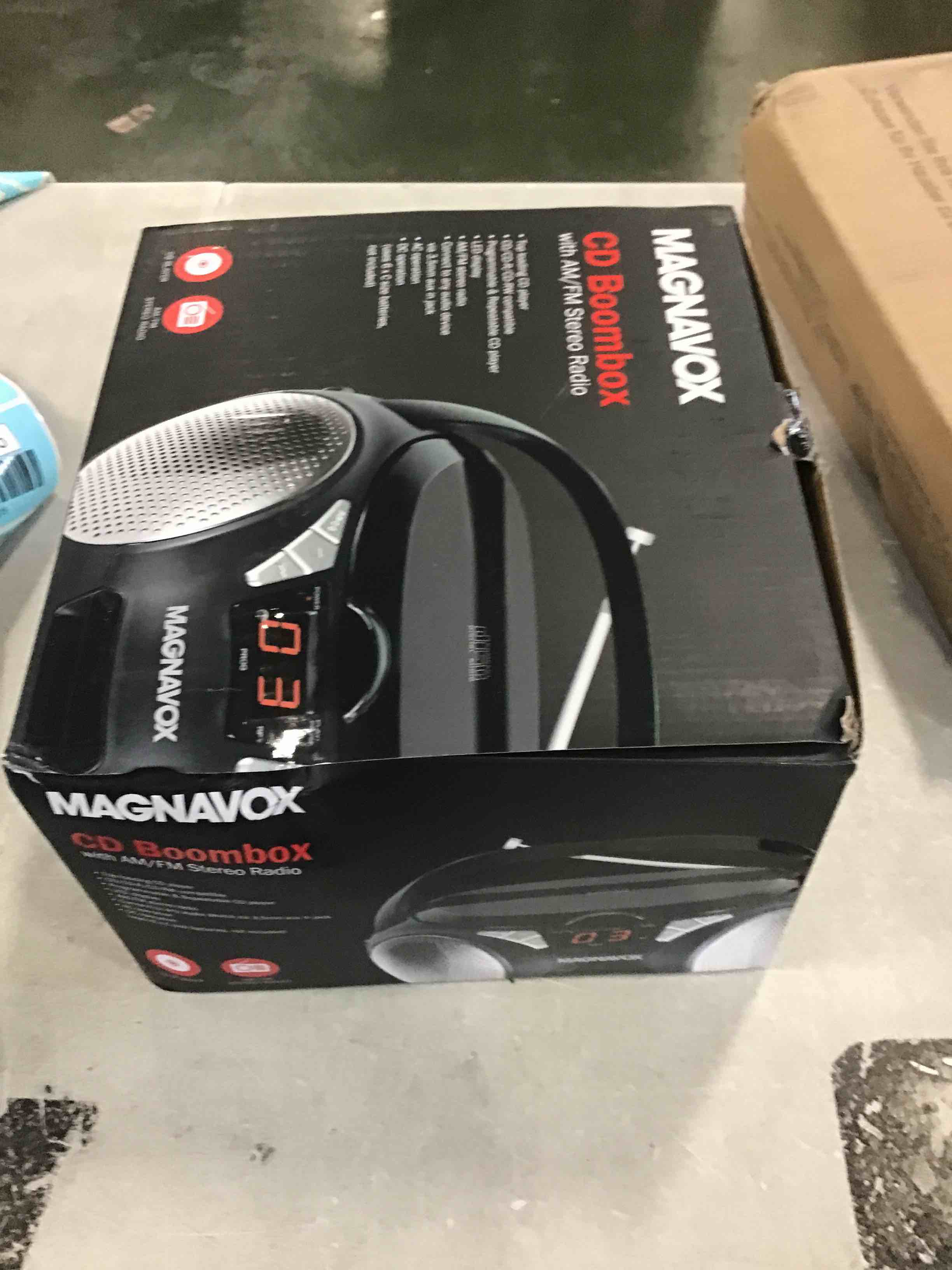https://s3.amazonaws.com/lotting-images-prod/bidfta/BLU6625586_1717424544385.jpeg
