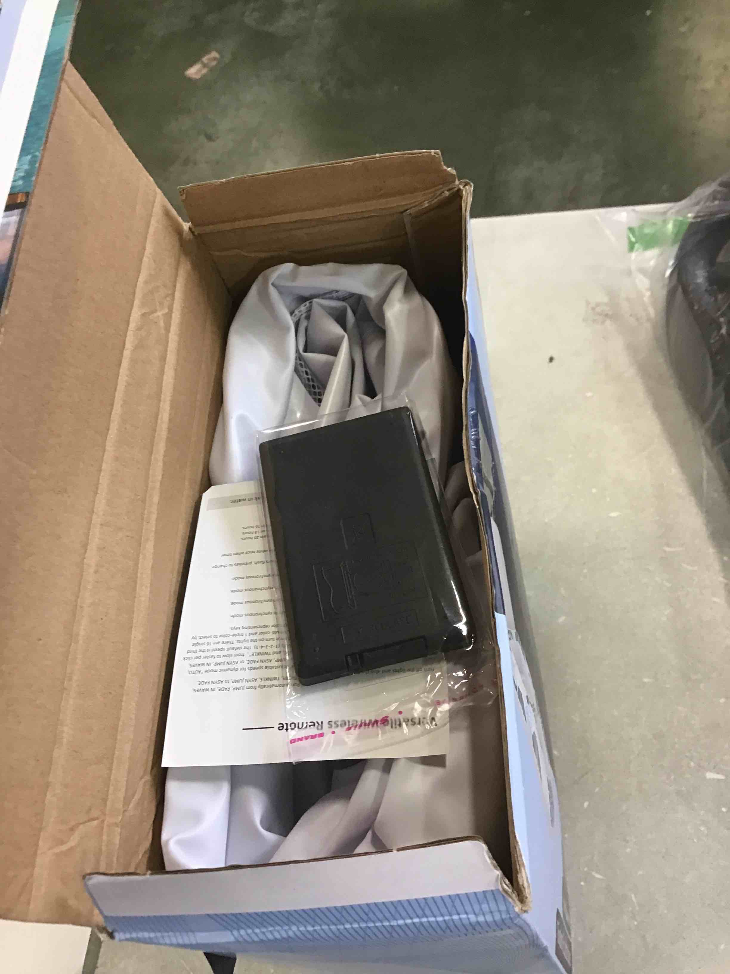 https://s3.amazonaws.com/lotting-images-prod/bidfta/BLU6625617_1717426559457.jpeg