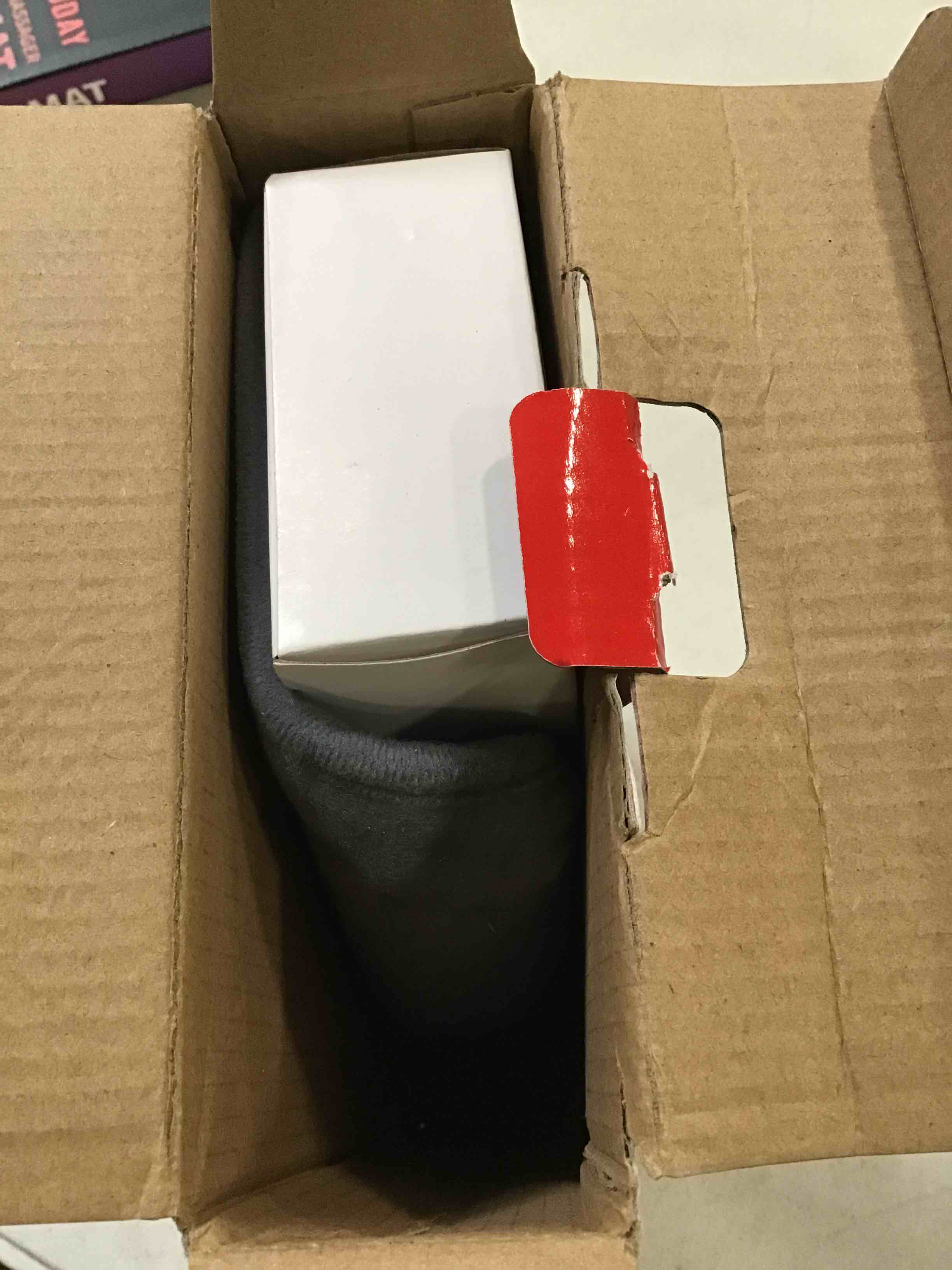 https://s3.amazonaws.com/lotting-images-prod/bidfta/BLU6626657_1717182536562.jpeg