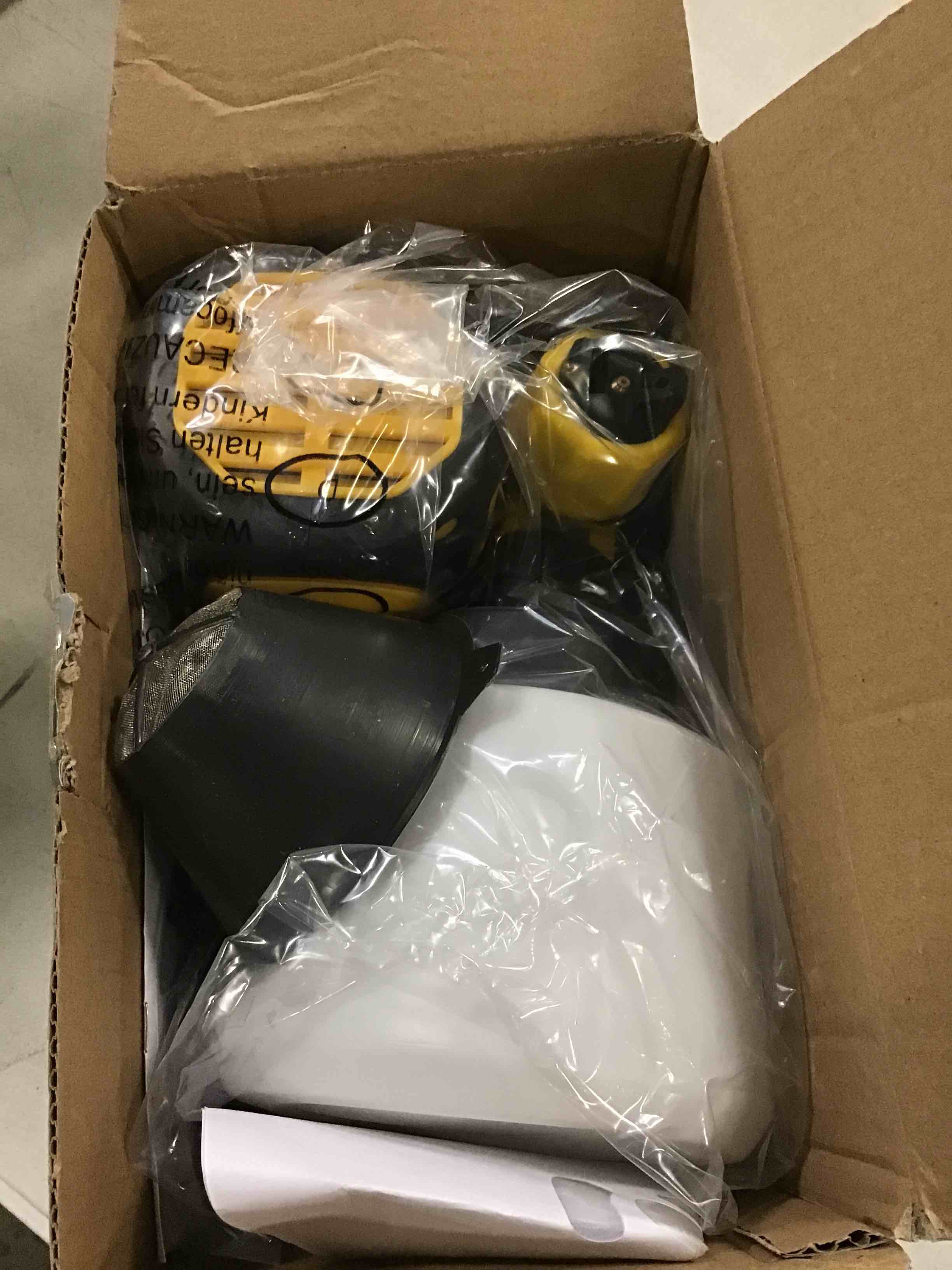 https://s3.amazonaws.com/lotting-images-prod/bidfta/BLU6626710_1717241336391.jpeg
