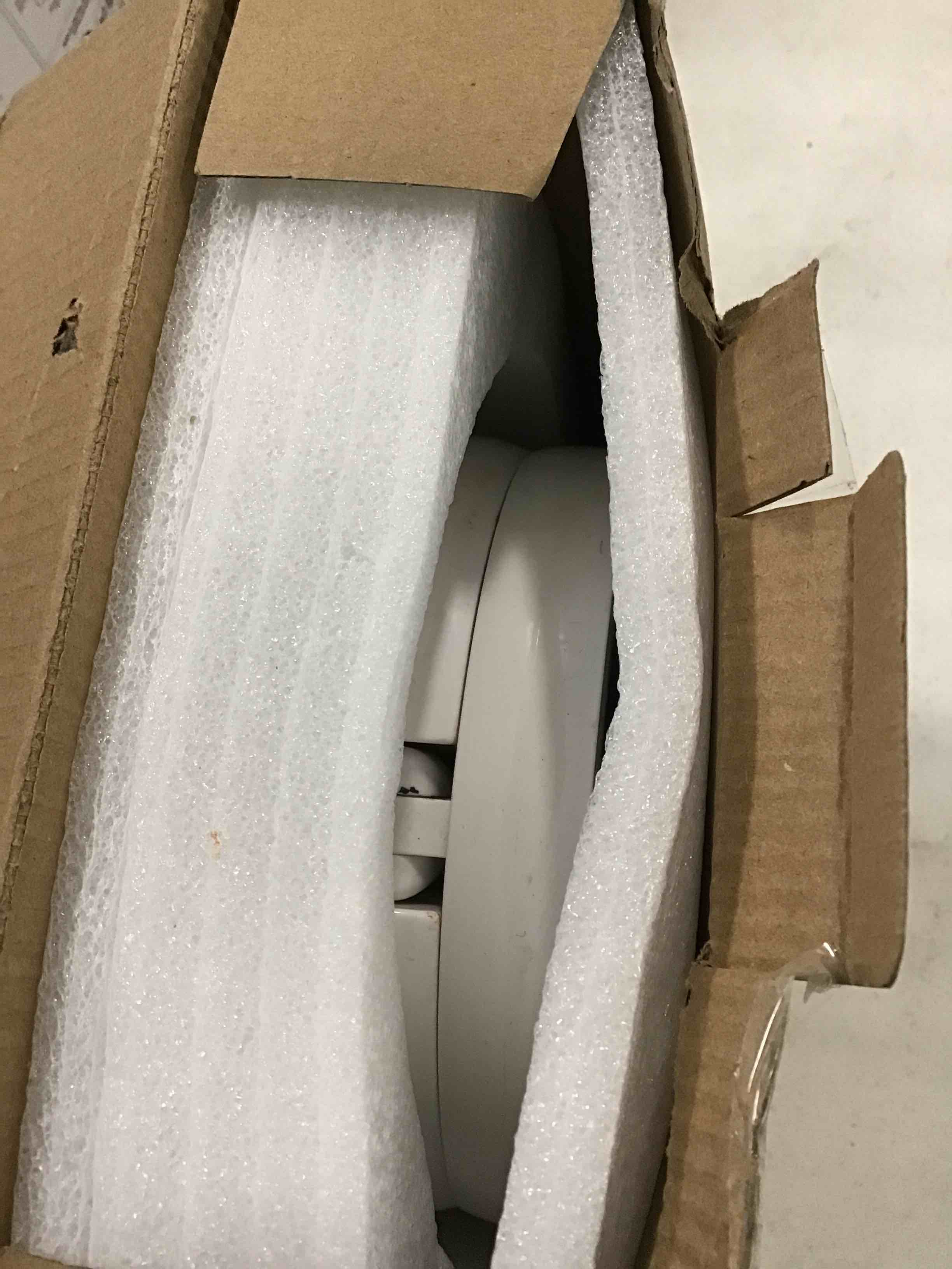 https://s3.amazonaws.com/lotting-images-prod/bidfta/BLU6626738_1717243168000.jpeg