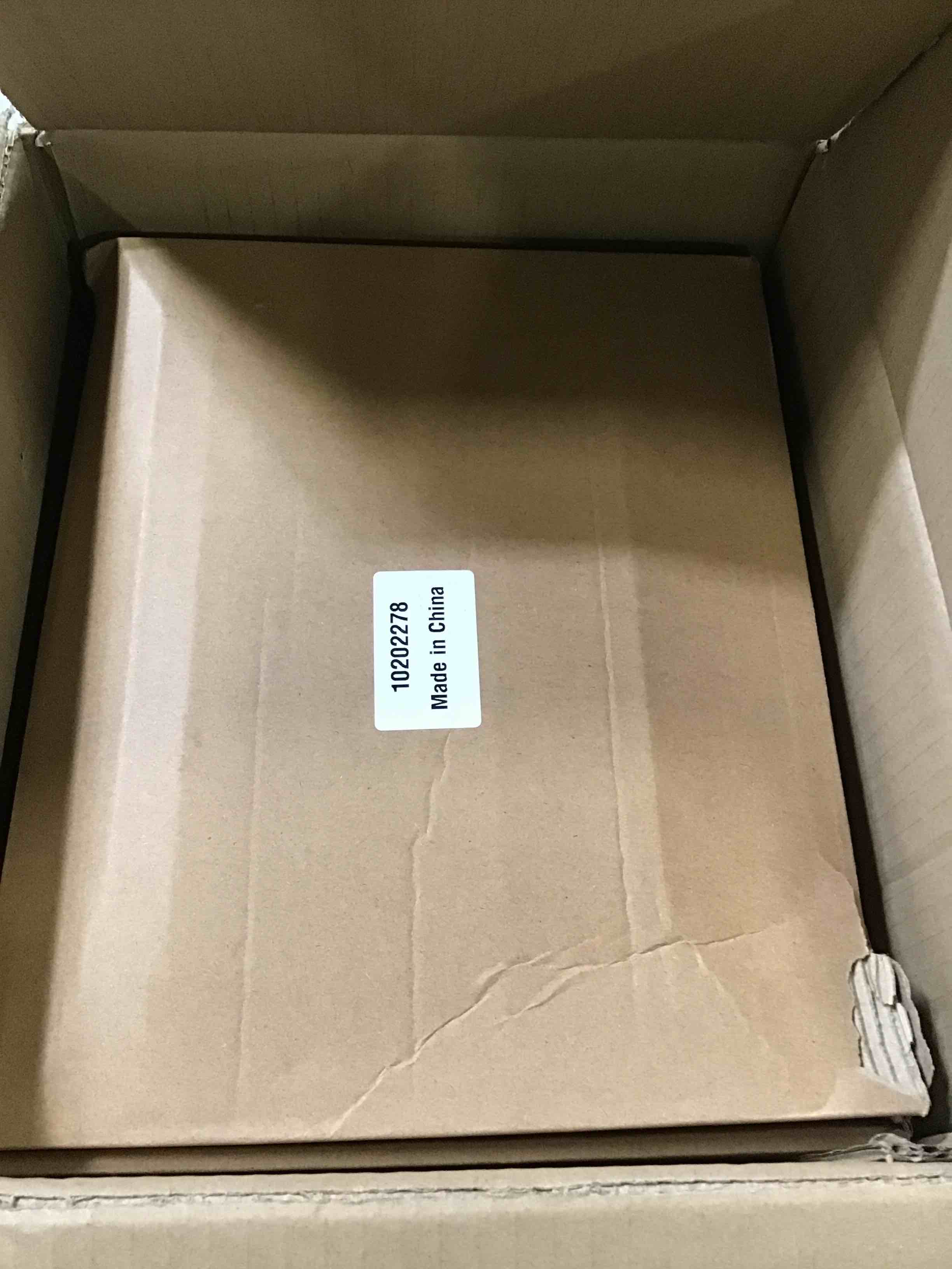 https://s3.amazonaws.com/lotting-images-prod/bidfta/BLU6626907_1717261523100.jpeg