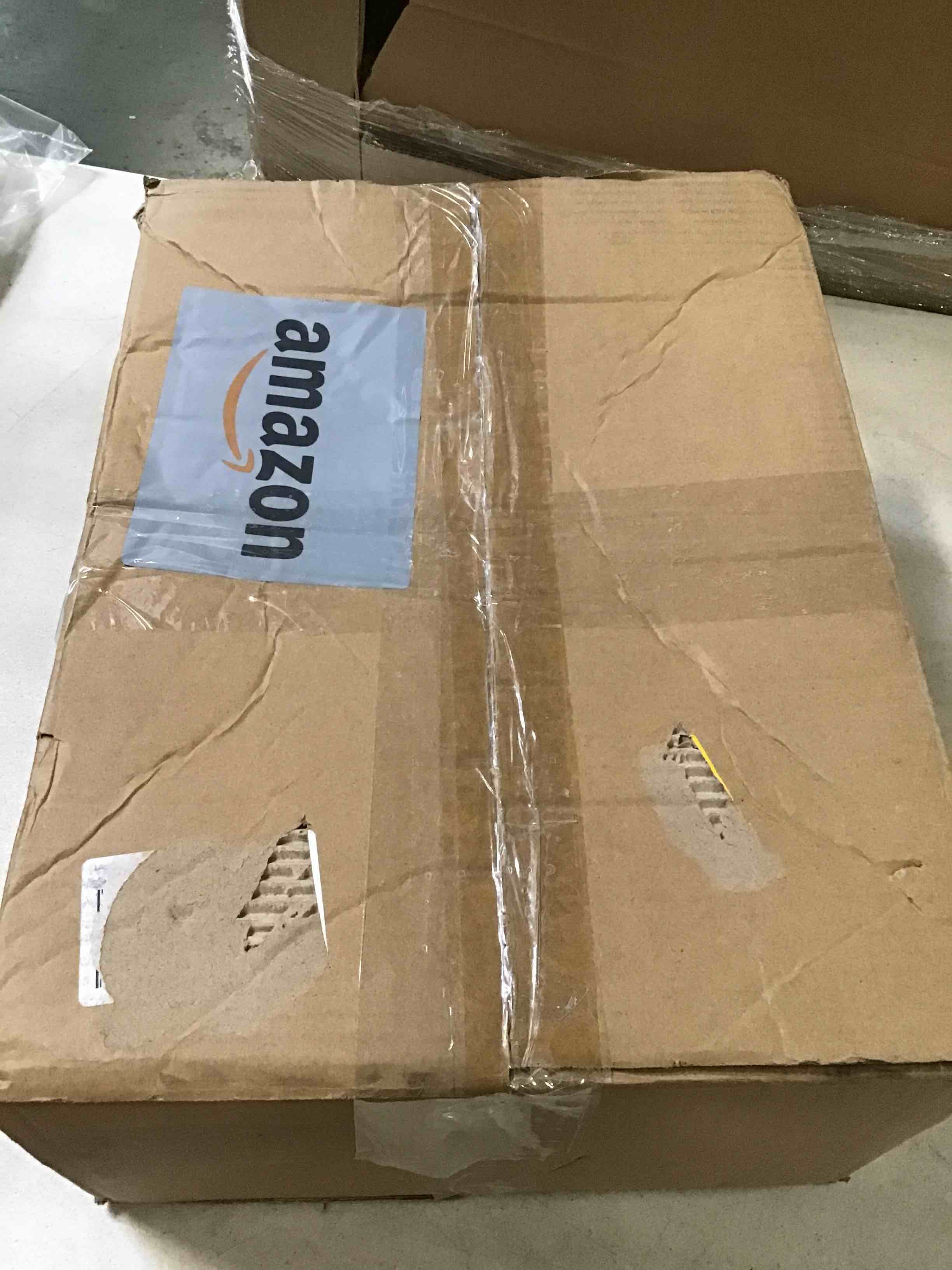 https://s3.amazonaws.com/lotting-images-prod/bidfta/BLU6627353_1717444390371.jpeg