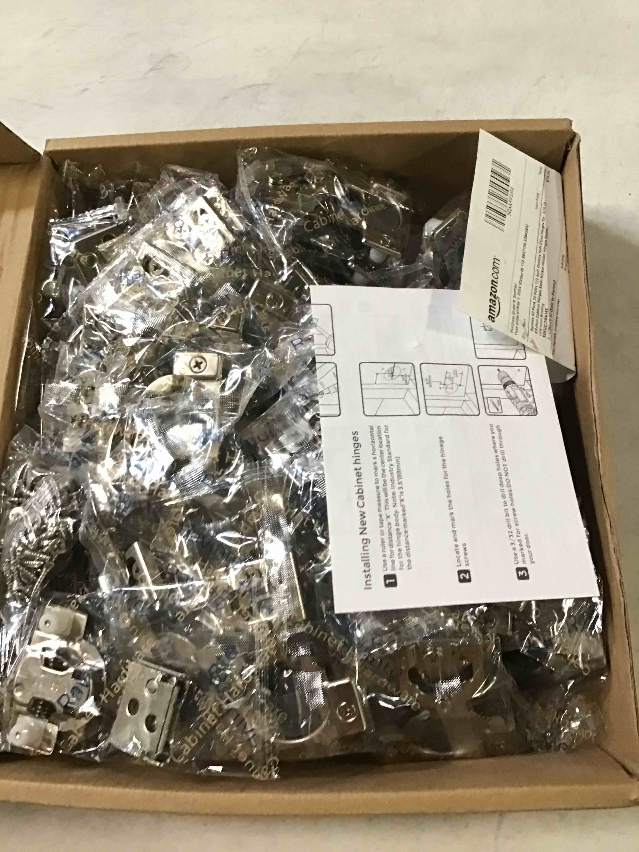 https://s3.amazonaws.com/lotting-images-prod/bidfta/BLU6627370_1717445654386.jpeg