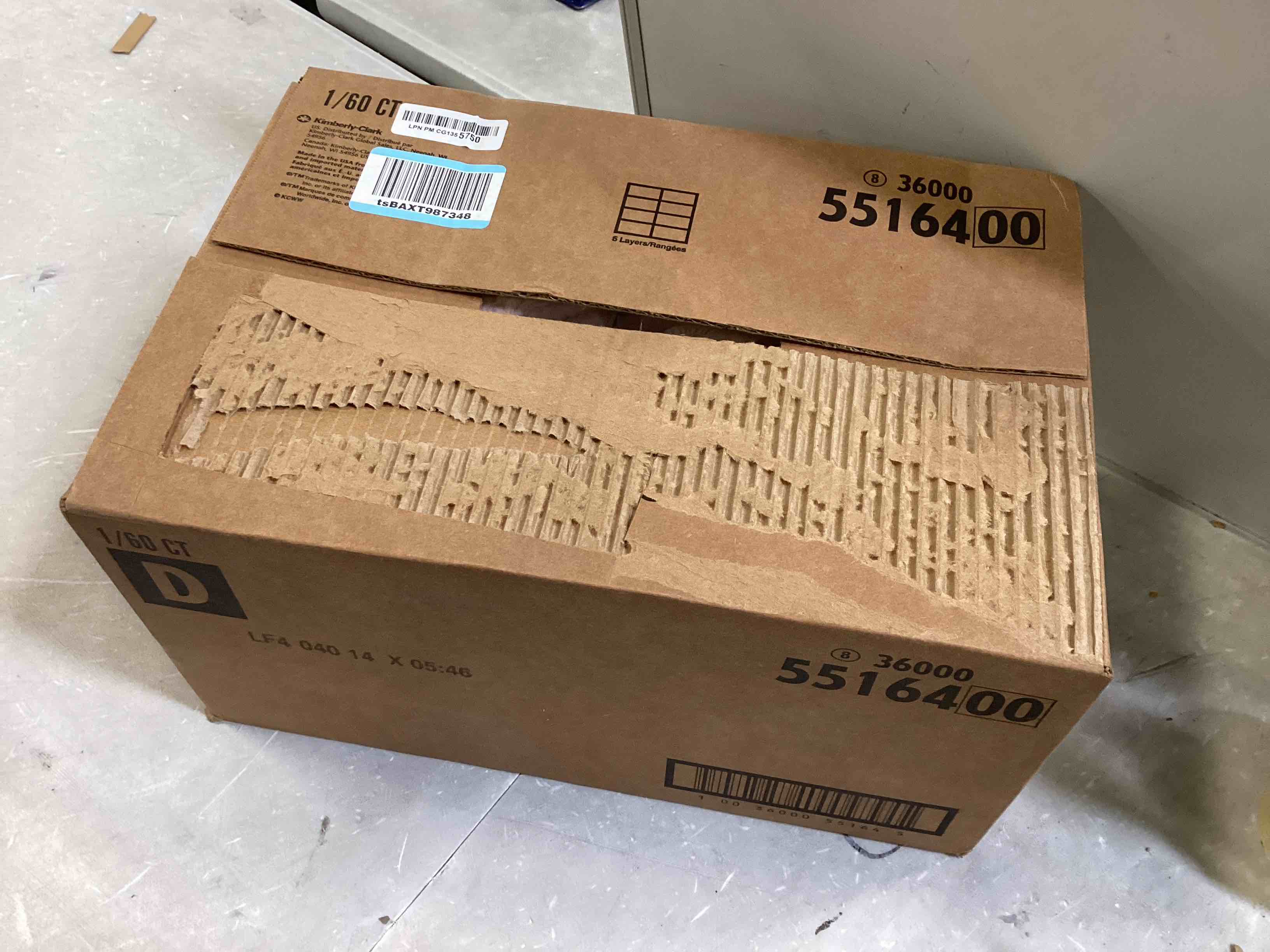 https://s3.amazonaws.com/lotting-images-prod/bidfta/BLU6629180_1717173371859.jpeg