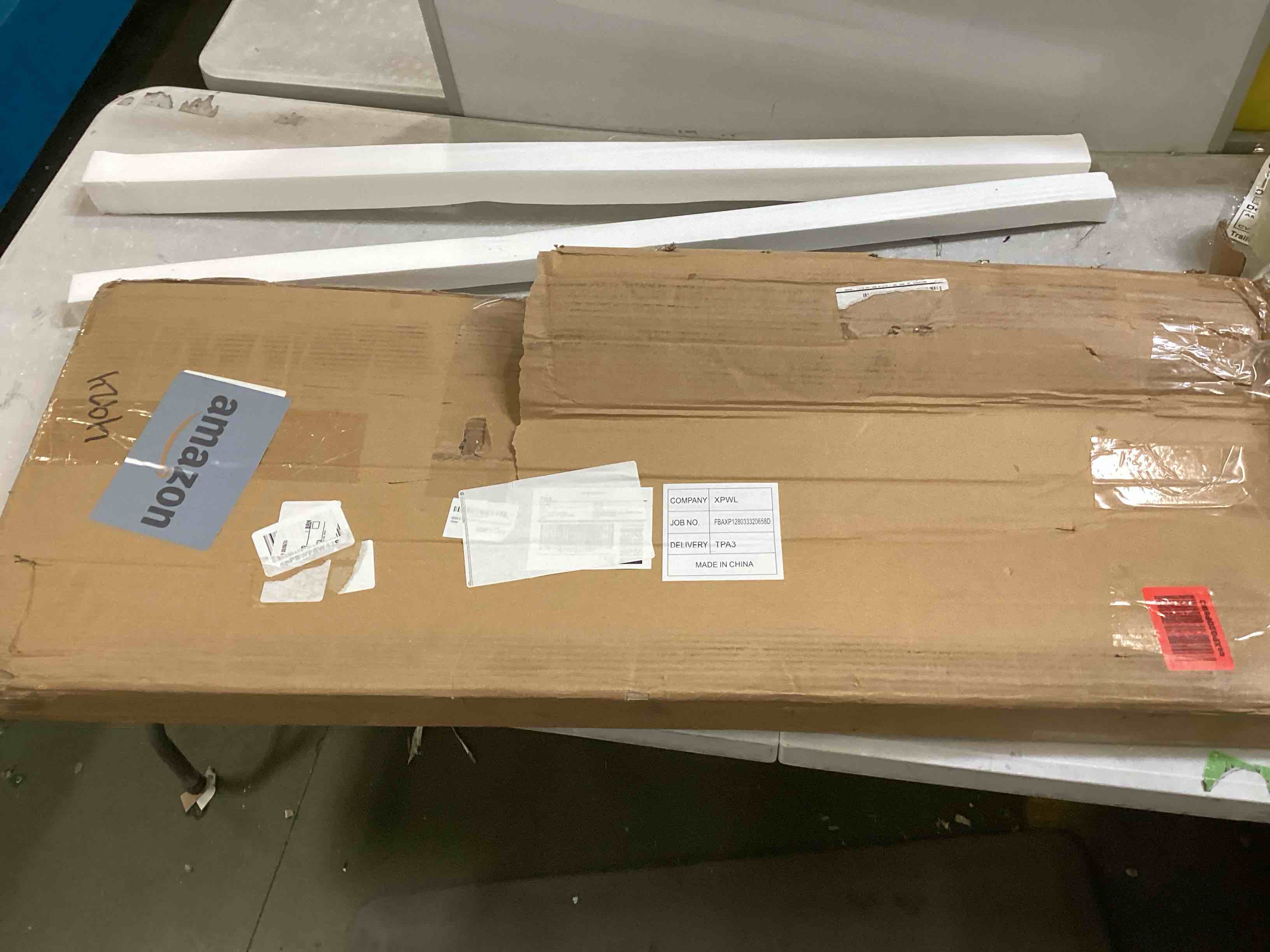 https://s3.amazonaws.com/lotting-images-prod/bidfta/BLU6629218_1717180709091.jpeg