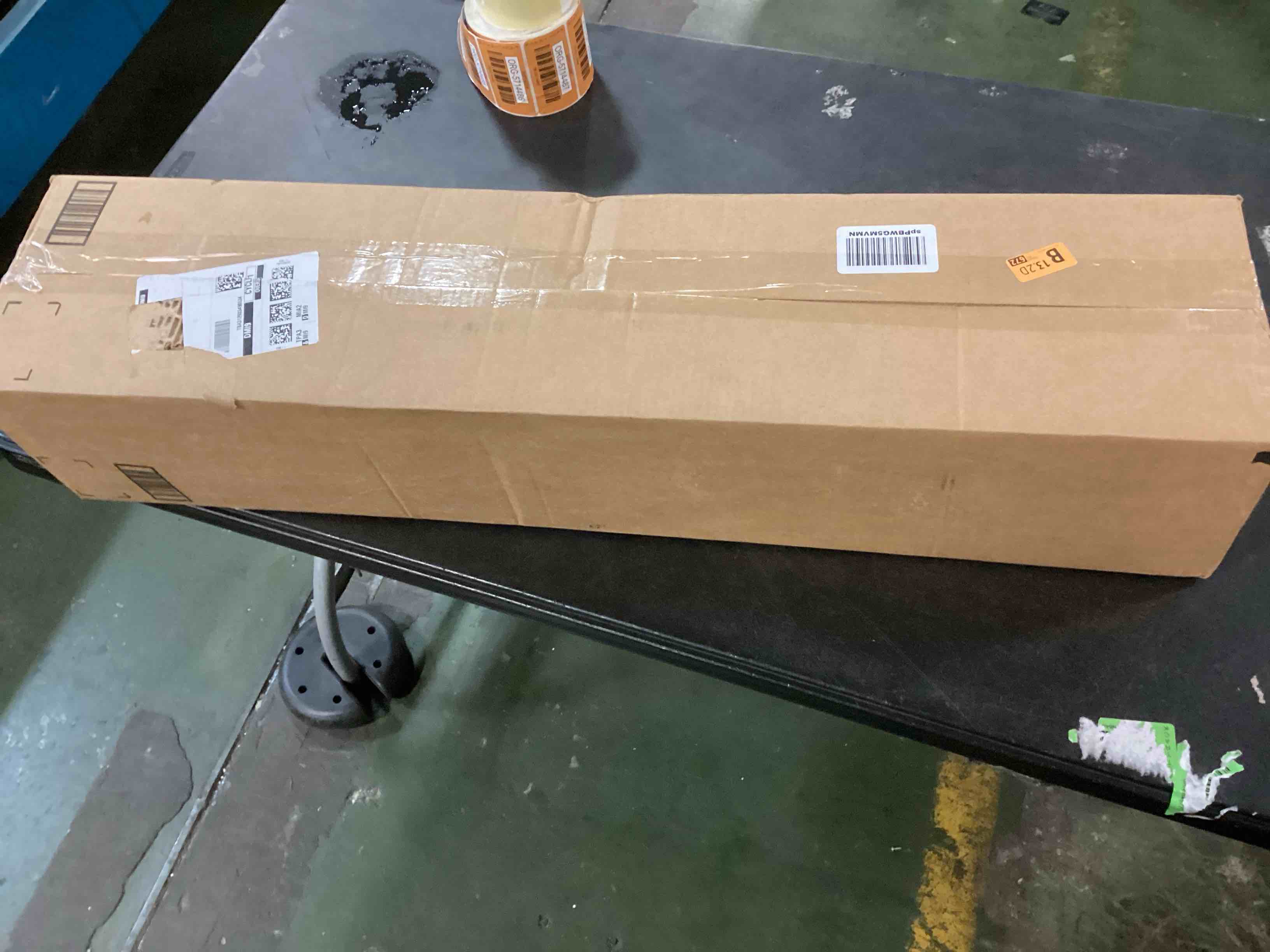 https://s3.amazonaws.com/lotting-images-prod/bidfta/BLU6629263_1717413361063.jpeg