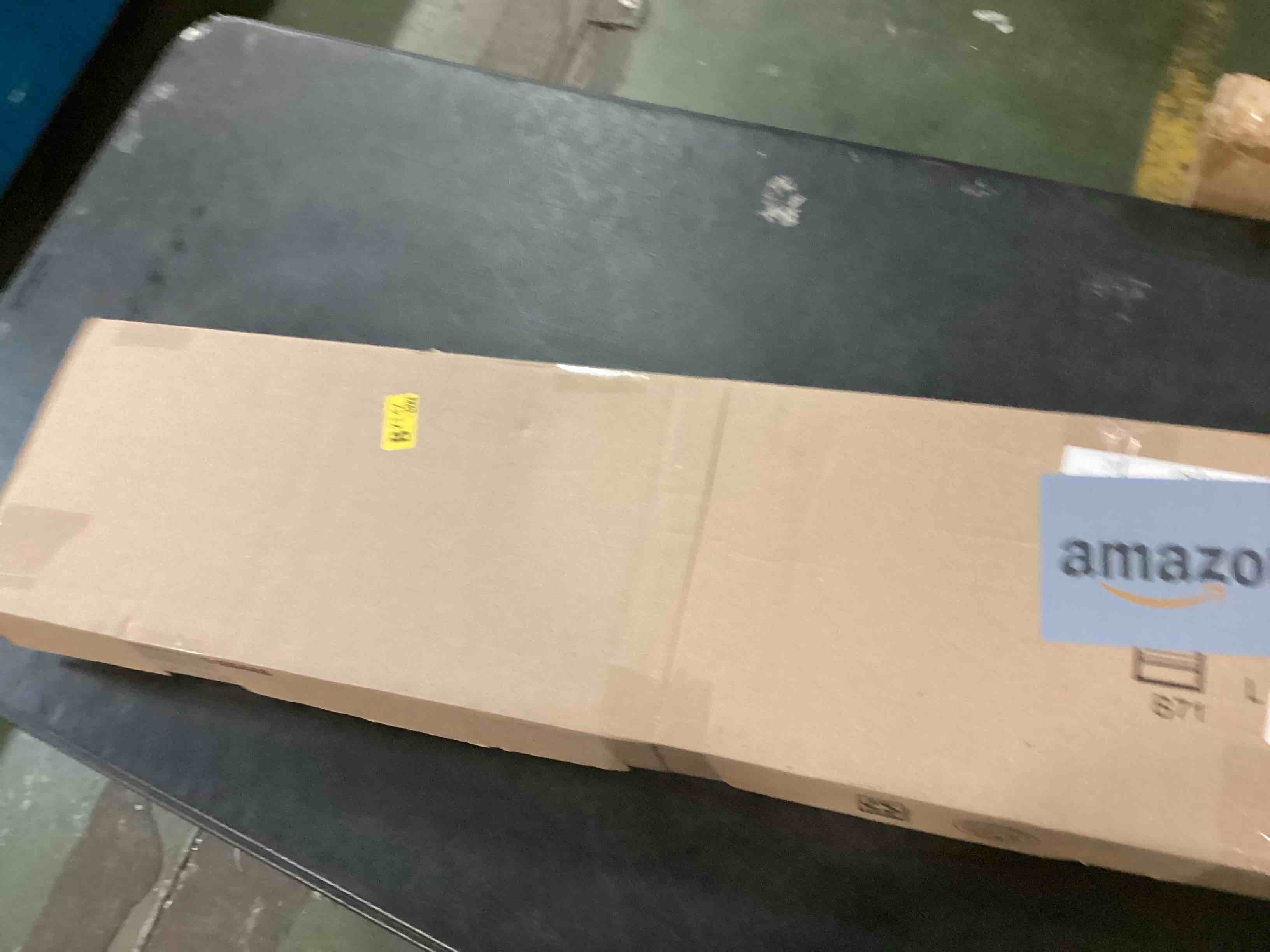 https://s3.amazonaws.com/lotting-images-prod/bidfta/BLU6629329_1717424549347.jpeg