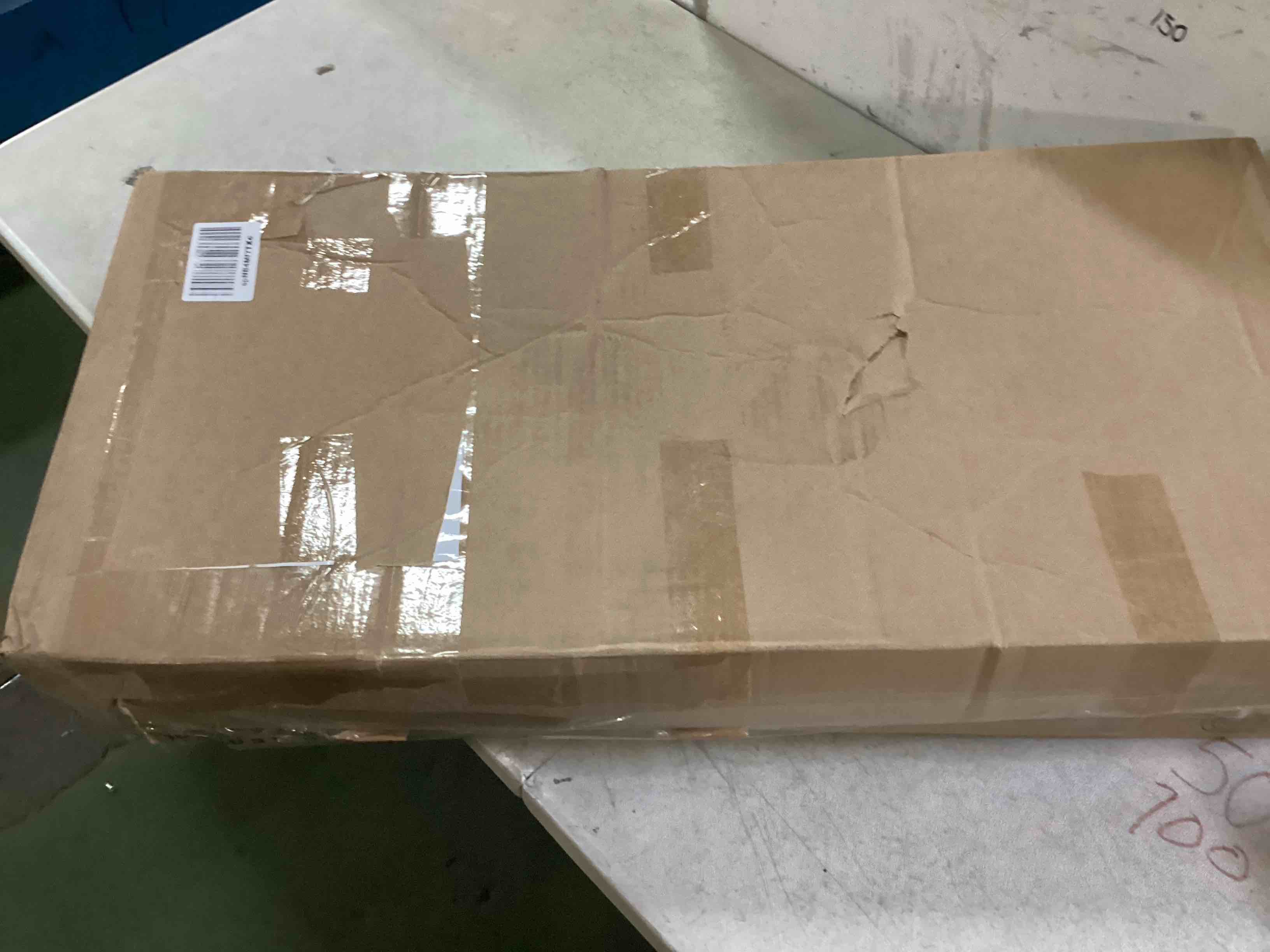 https://s3.amazonaws.com/lotting-images-prod/bidfta/BLU6629680_1717527046592.jpeg