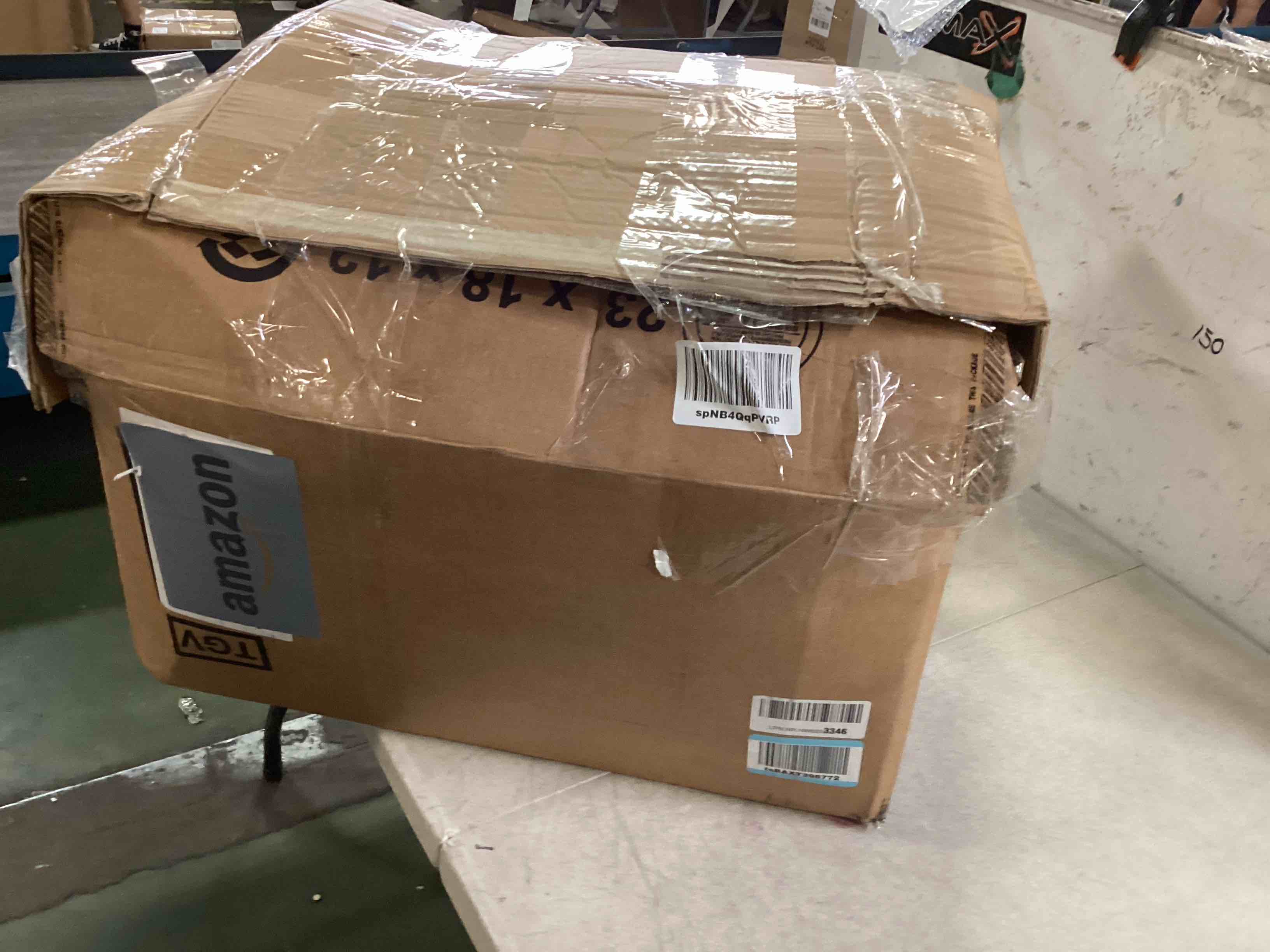 https://s3.amazonaws.com/lotting-images-prod/bidfta/BLU6629700_1717530736255.jpeg