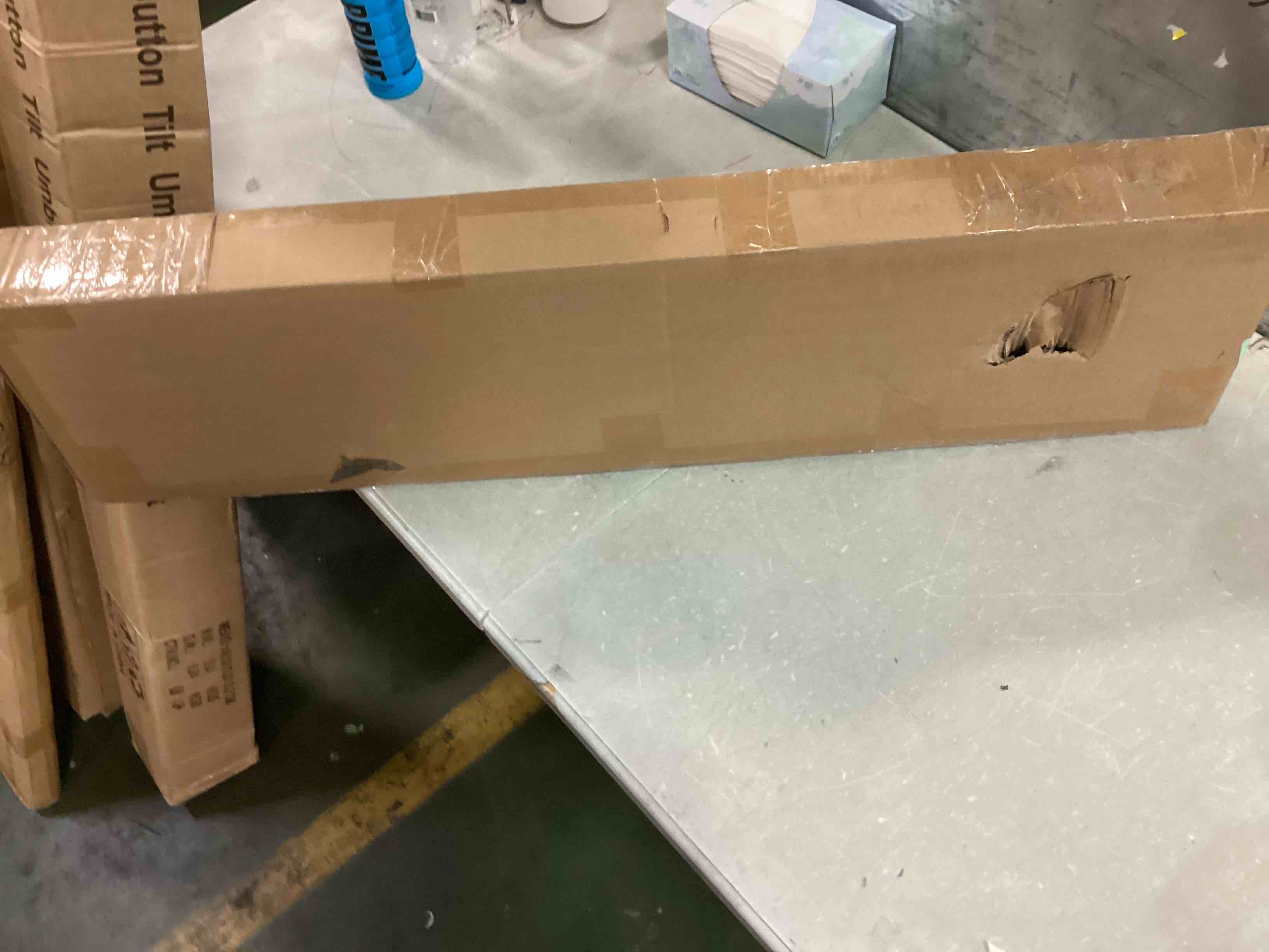 https://s3.amazonaws.com/lotting-images-prod/bidfta/BLU6629712_1717585584958.jpeg