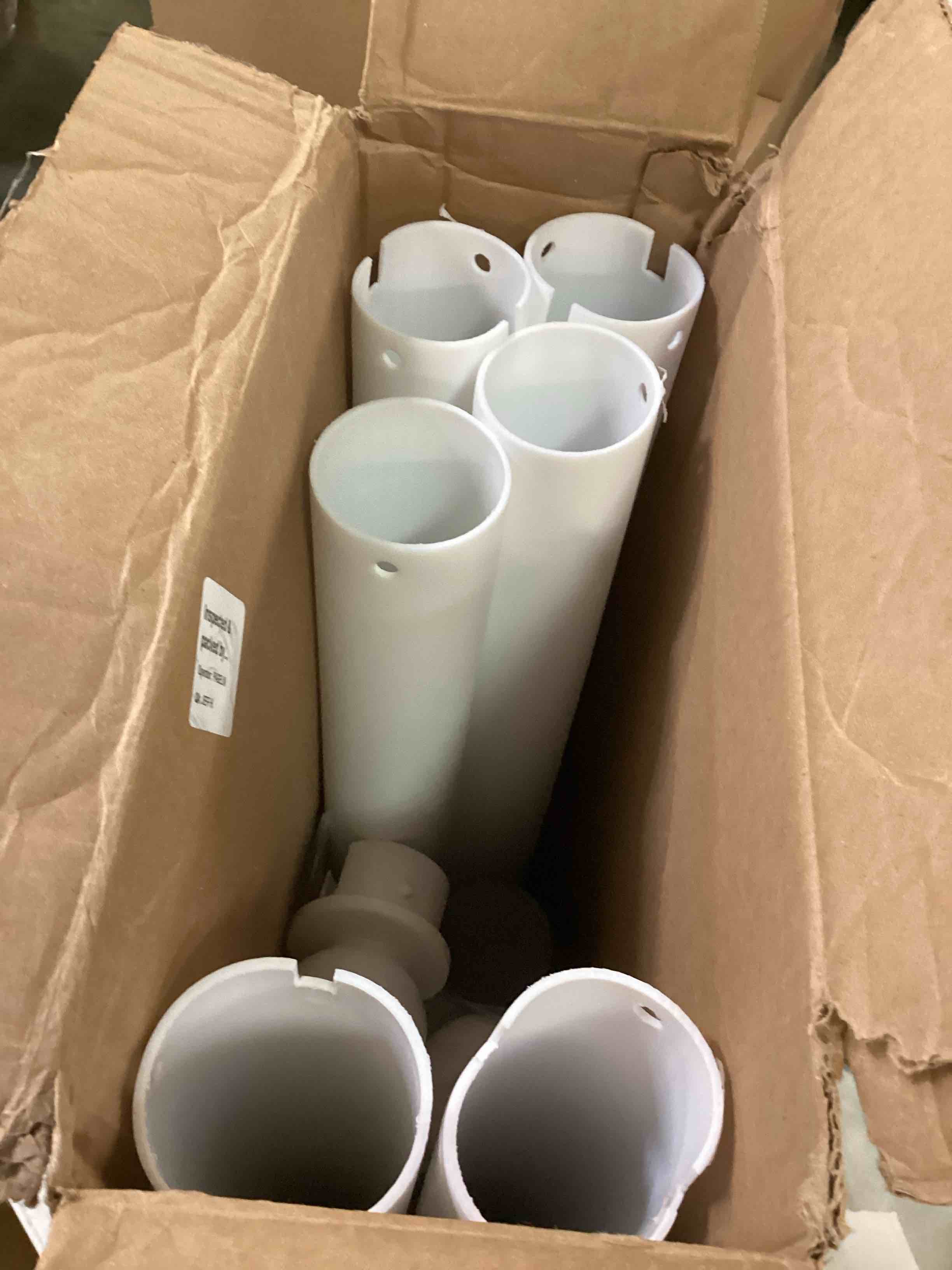 https://s3.amazonaws.com/lotting-images-prod/bidfta/BLU6629821_1717601318238.jpeg