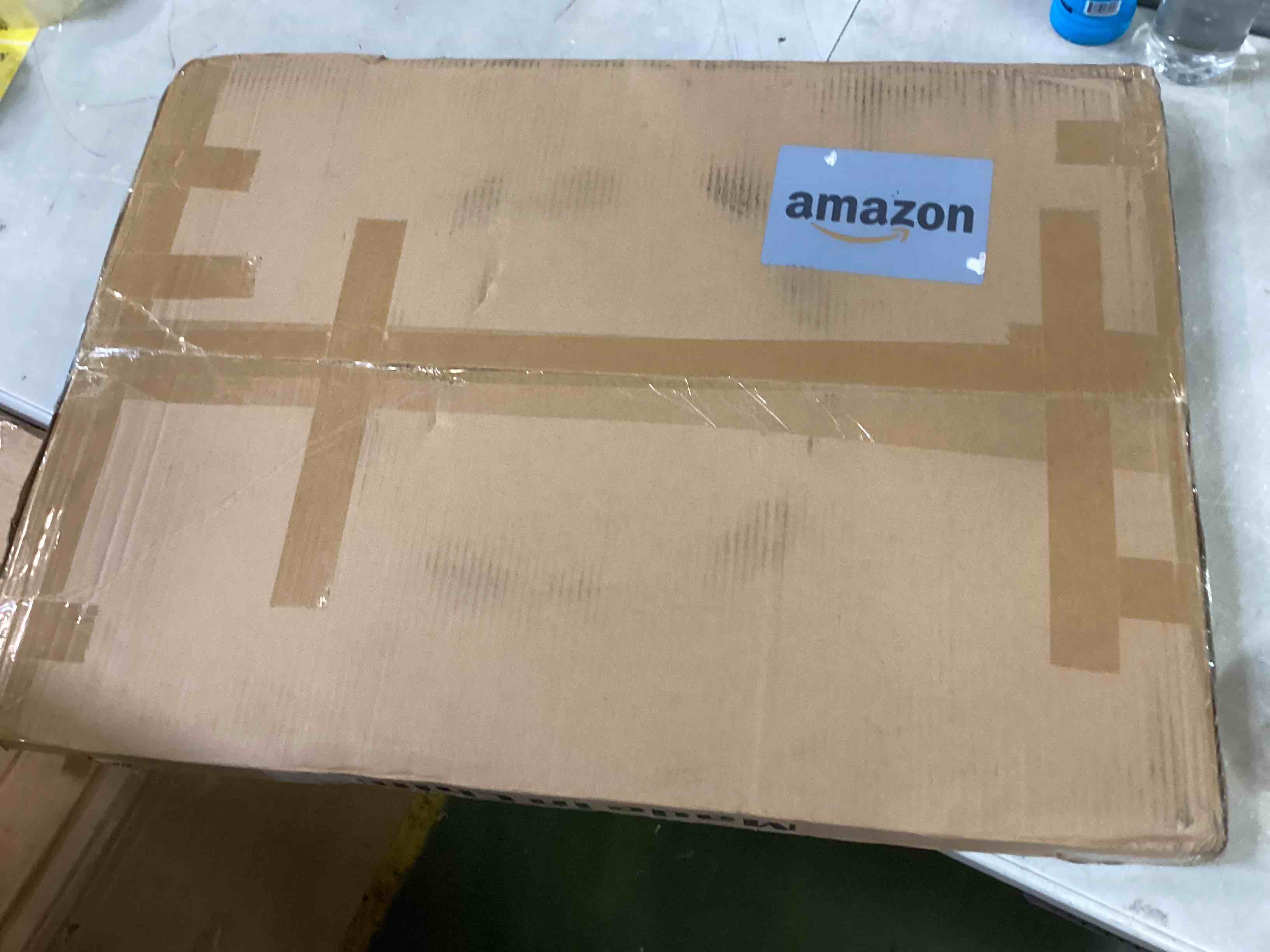https://s3.amazonaws.com/lotting-images-prod/bidfta/BLU6629832_1717602985615.jpeg