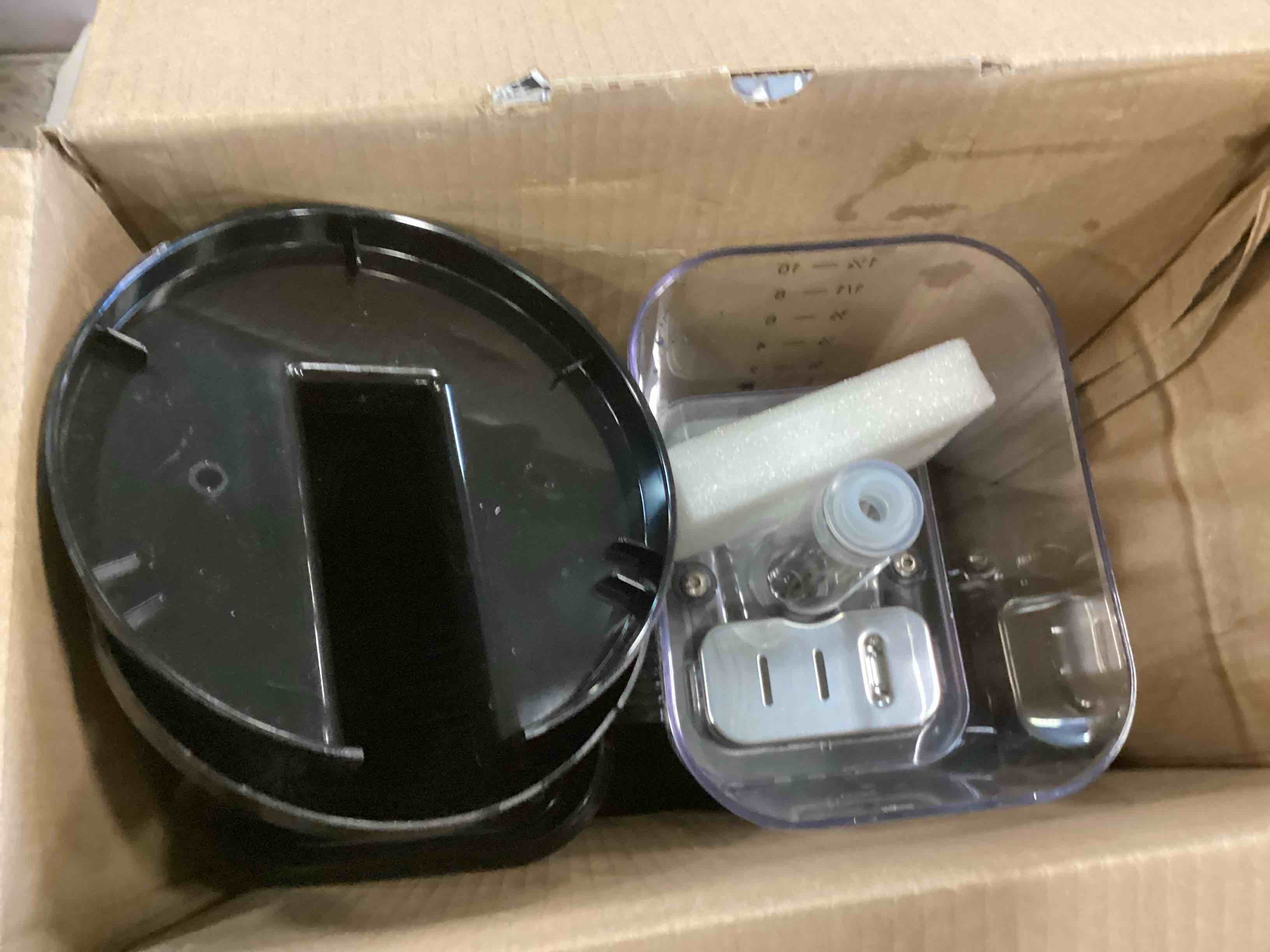 https://s3.amazonaws.com/lotting-images-prod/bidfta/BLU6630171_1717768169309.jpeg
