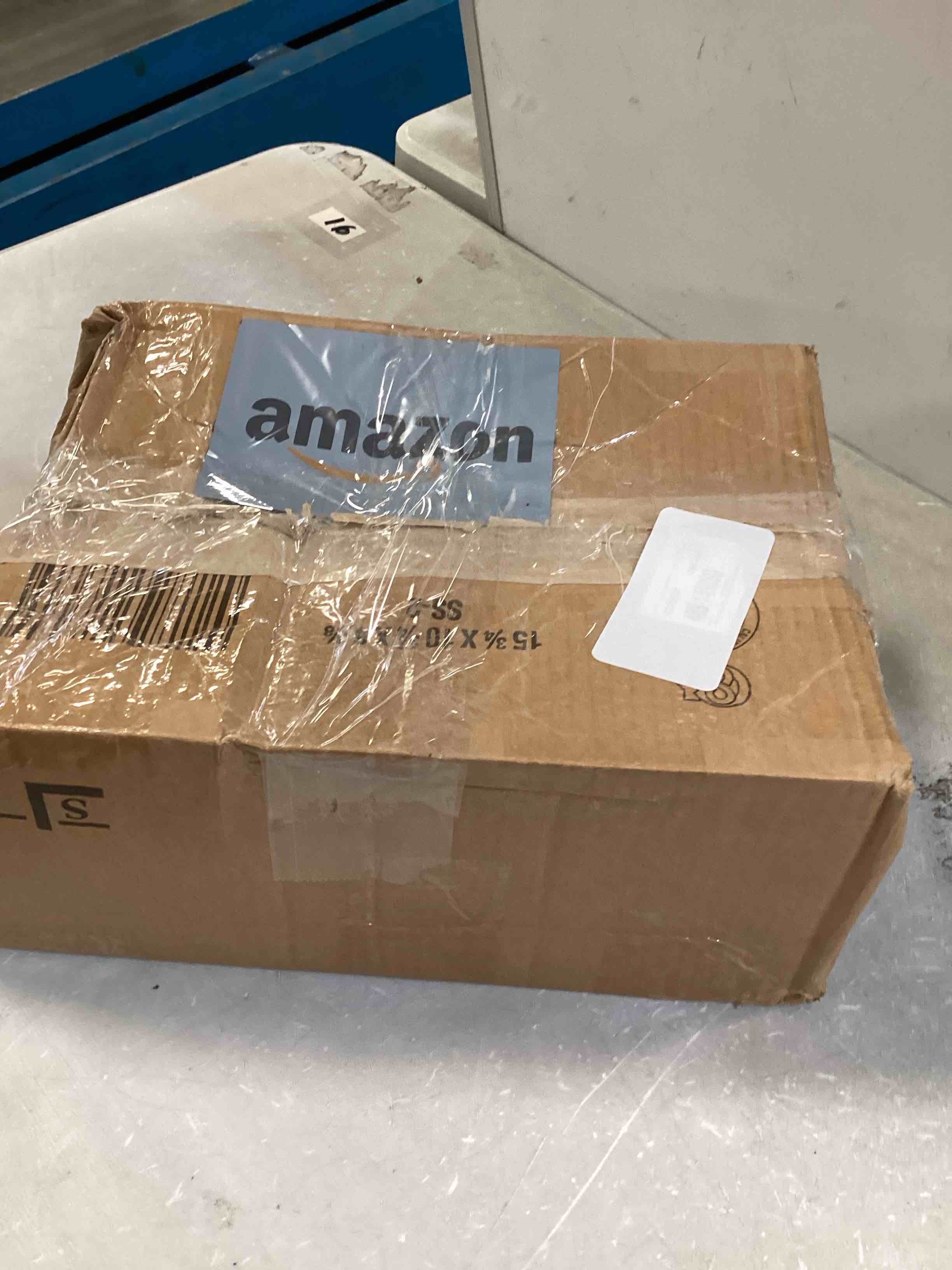 https://s3.amazonaws.com/lotting-images-prod/bidfta/BLU6630404_1718043390773.jpeg
