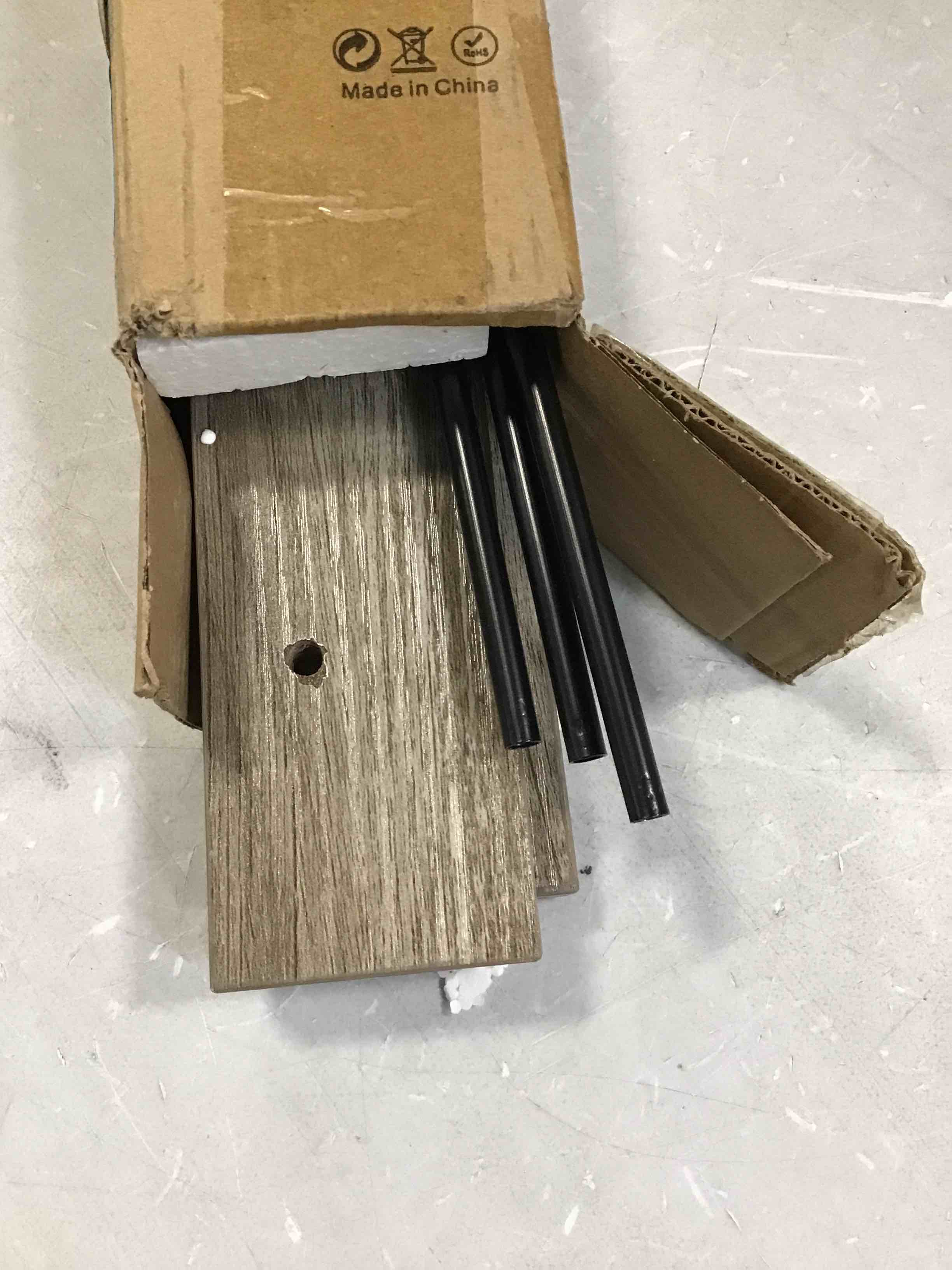 https://s3.amazonaws.com/lotting-images-prod/bidfta/BLU6630420_1718047123848.jpeg