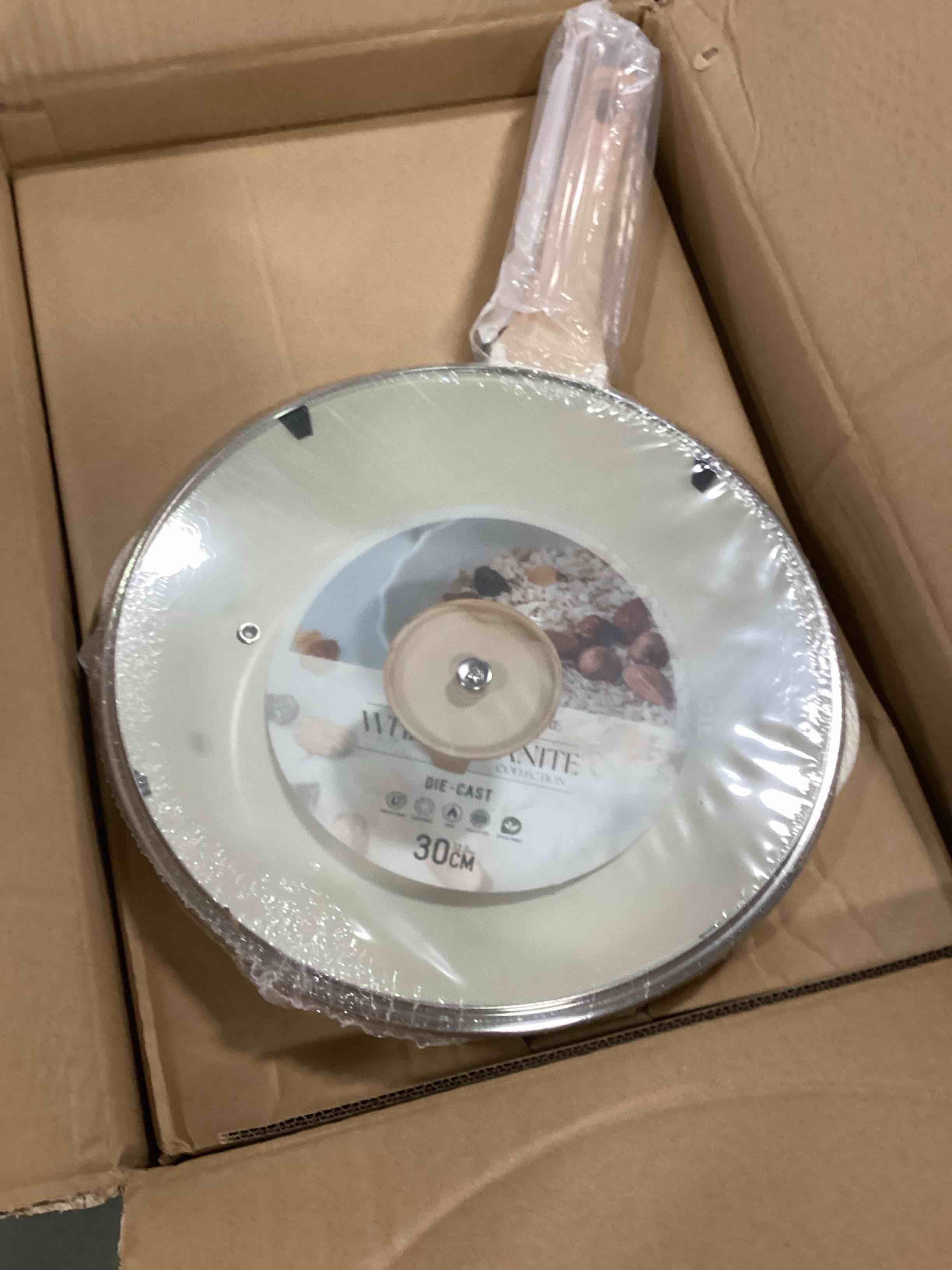https://s3.amazonaws.com/lotting-images-prod/bidfta/BLU6631206_1717611727655.jpeg