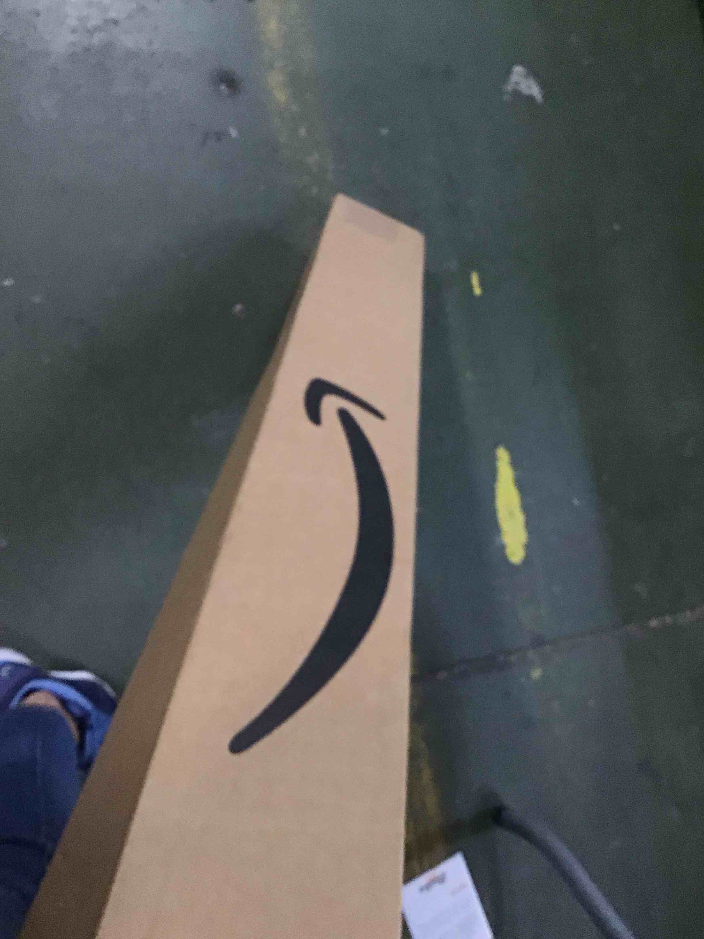 https://s3.amazonaws.com/lotting-images-prod/bidfta/BLU6632108_1719494863182.jpeg