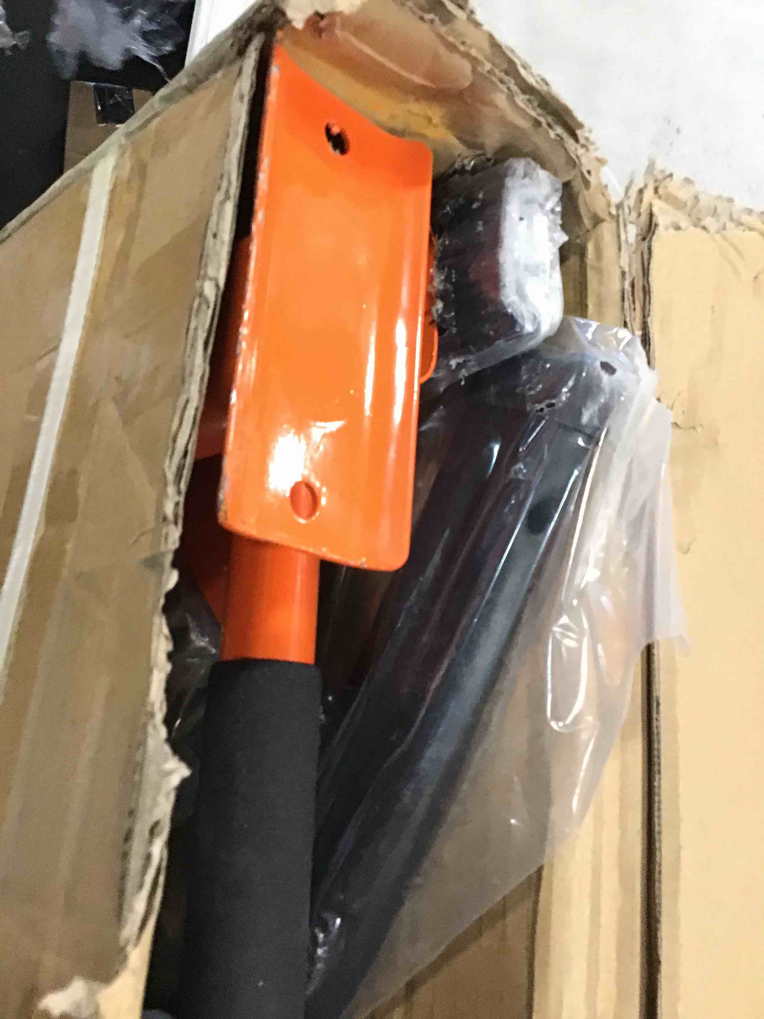 https://s3.amazonaws.com/lotting-images-prod/bidfta/BLU6632806_1719589826146.jpeg