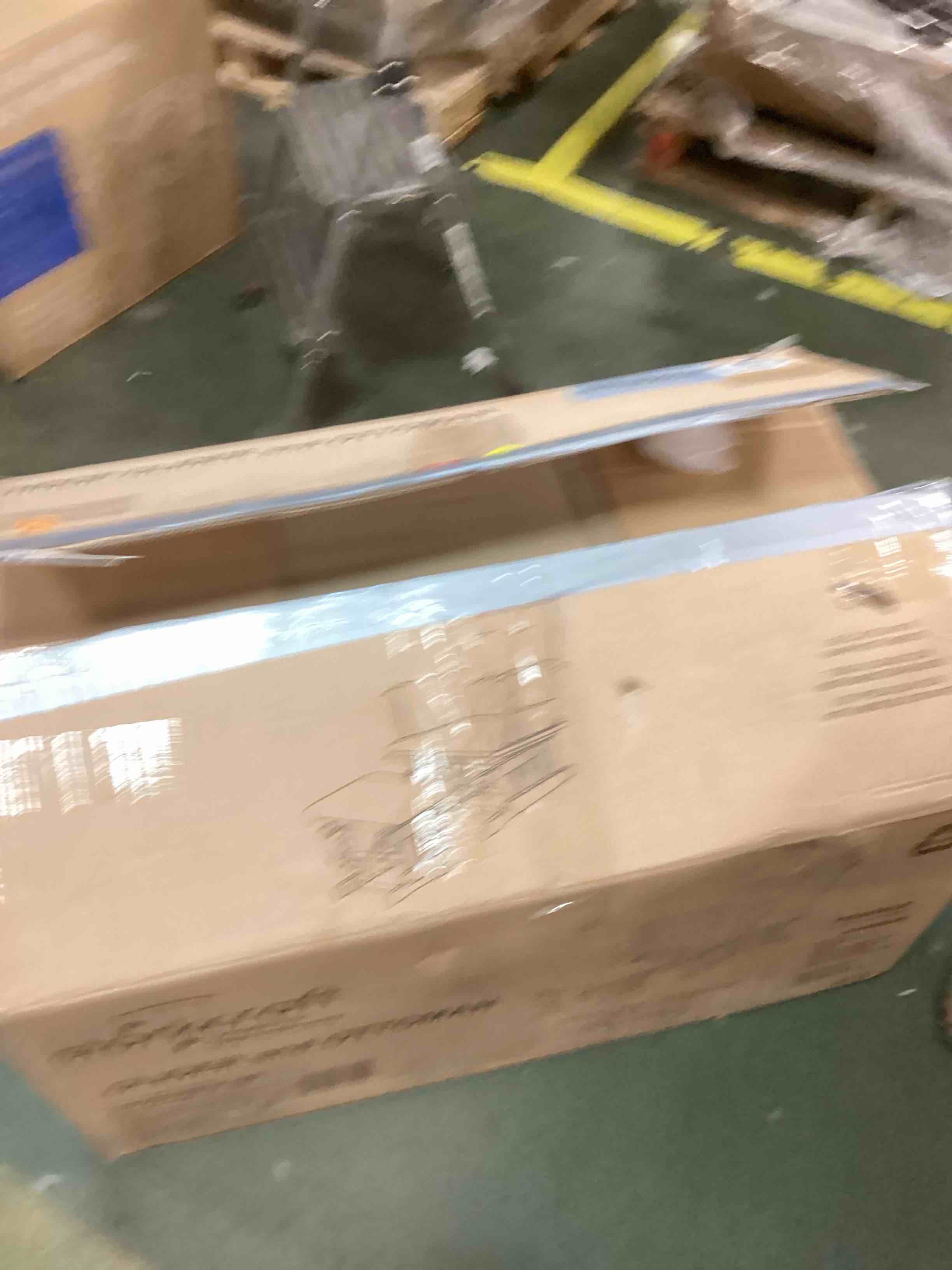 https://s3.amazonaws.com/lotting-images-prod/bidfta/BLU6633320_1719982255045.jpeg