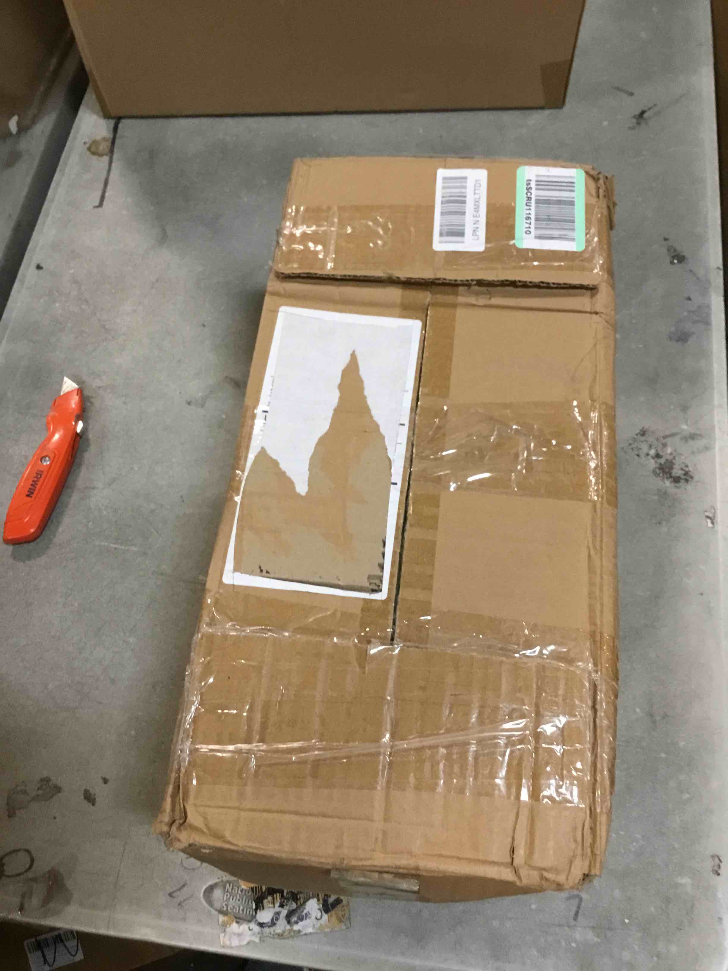 https://s3.amazonaws.com/lotting-images-prod/bidfta/BLU6634012_1720759567003.jpeg