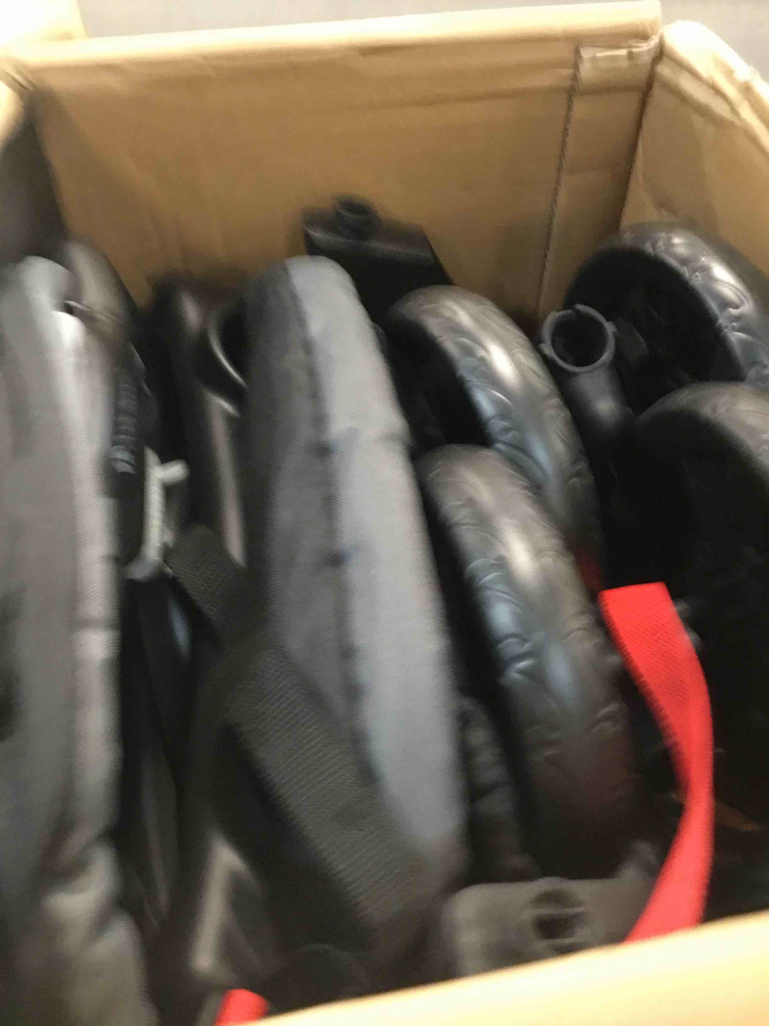 https://s3.amazonaws.com/lotting-images-prod/bidfta/BLU6634071_1720828744499.jpeg