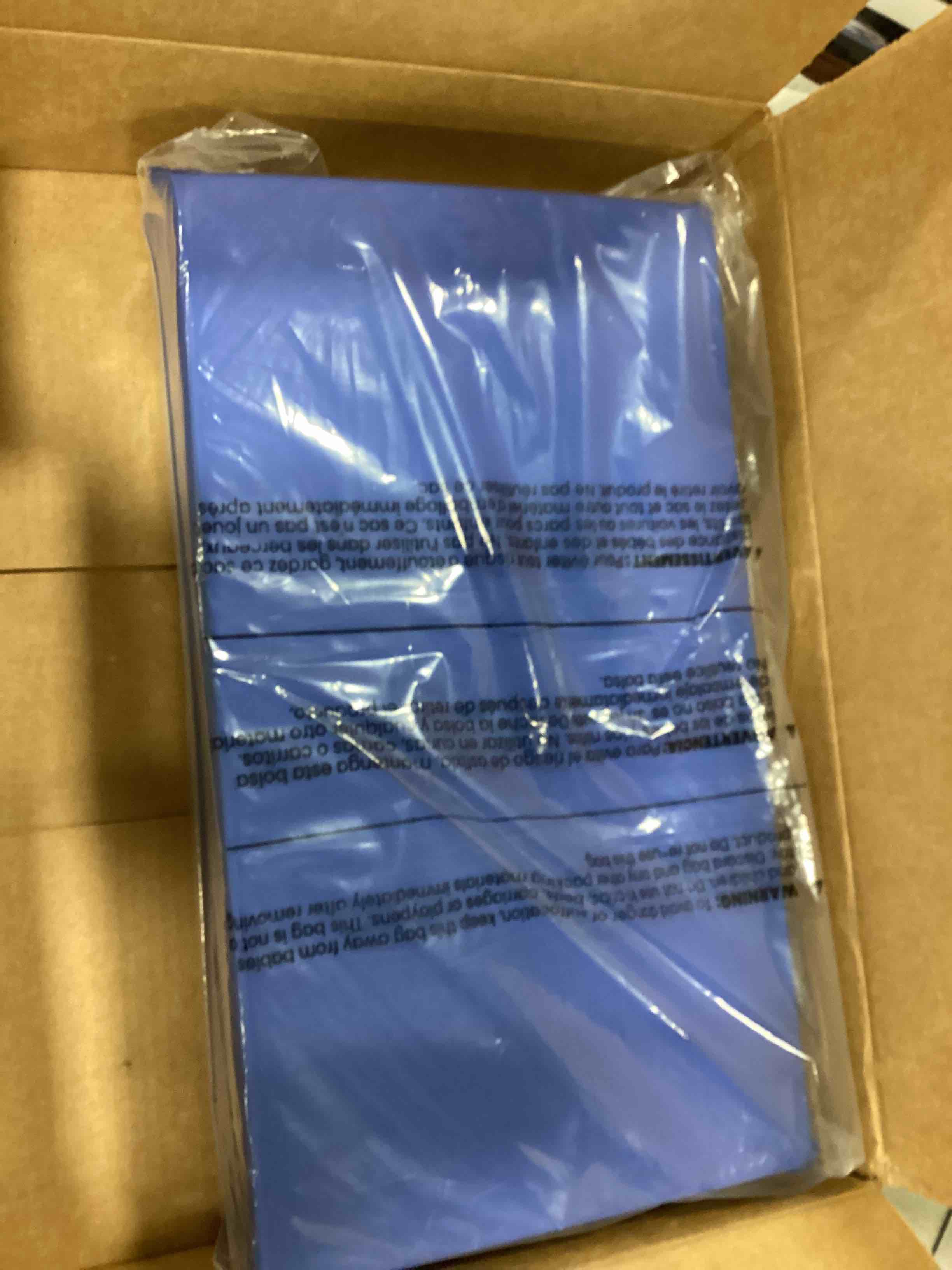 https://s3.amazonaws.com/lotting-images-prod/bidfta/BLU6634238_1721101245564.jpeg