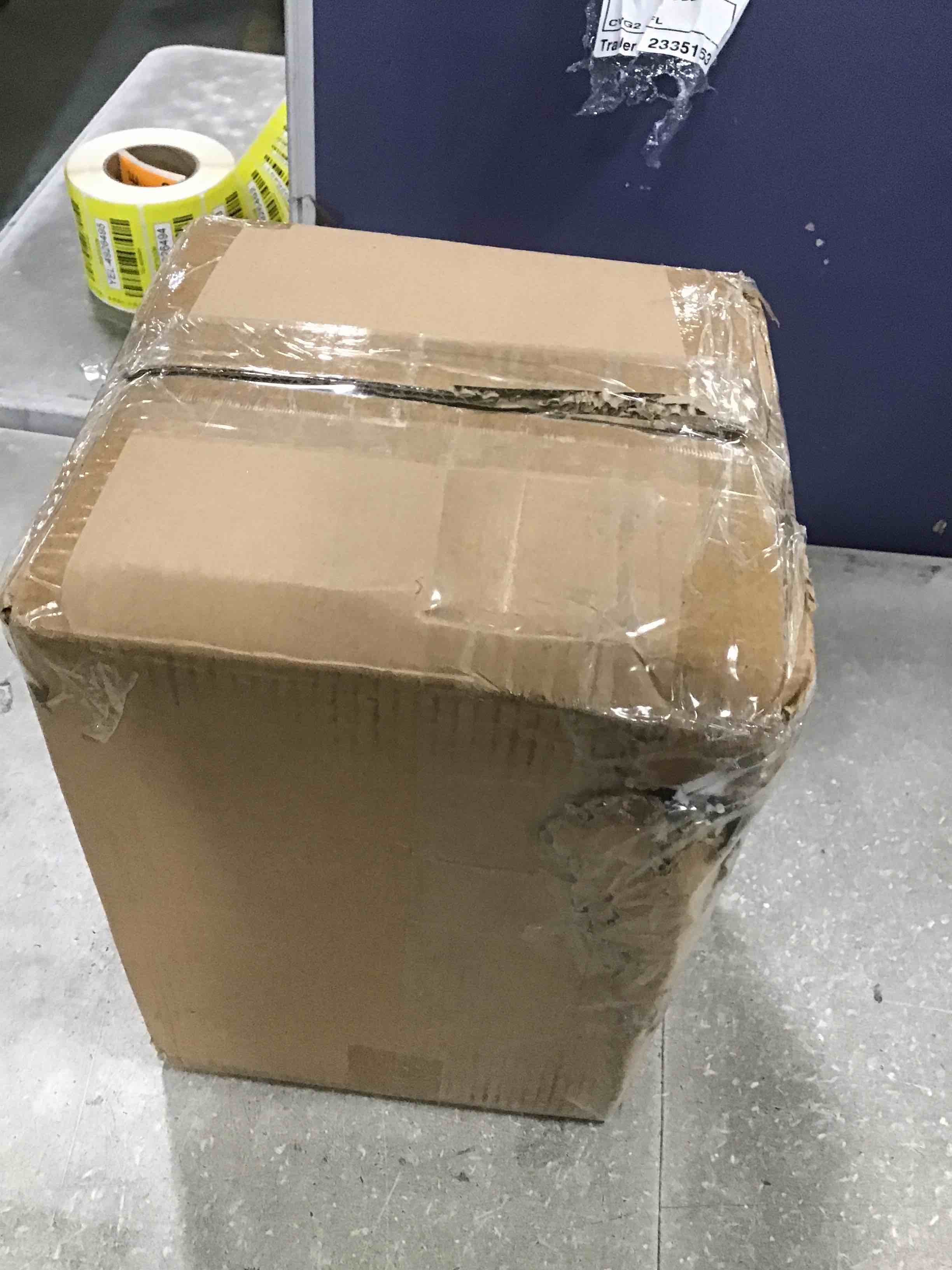 https://s3.amazonaws.com/lotting-images-prod/bidfta/BLU6634275_1721133624626.jpeg