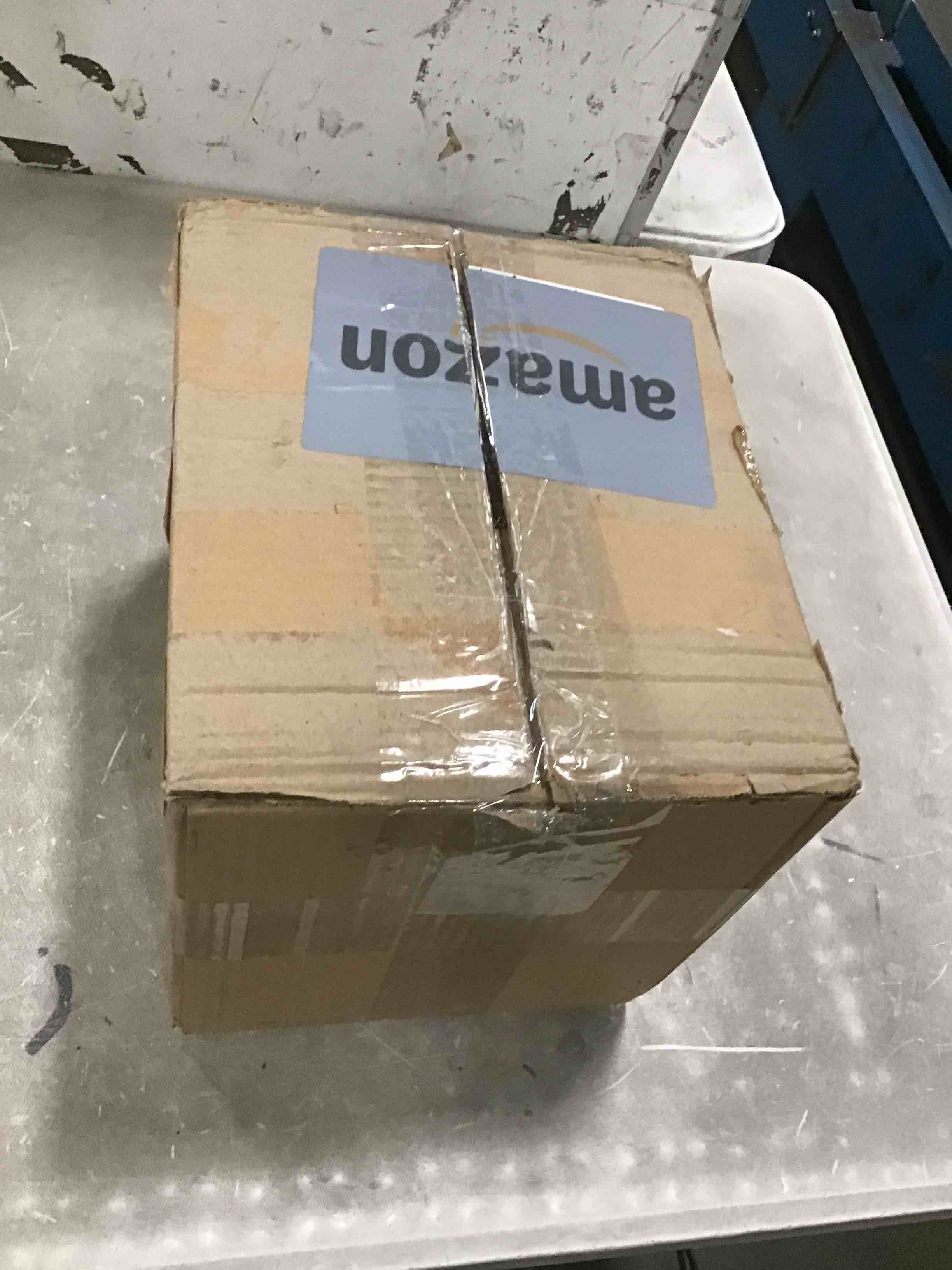 https://s3.amazonaws.com/lotting-images-prod/bidfta/BLU6634557_1721226623677.jpeg