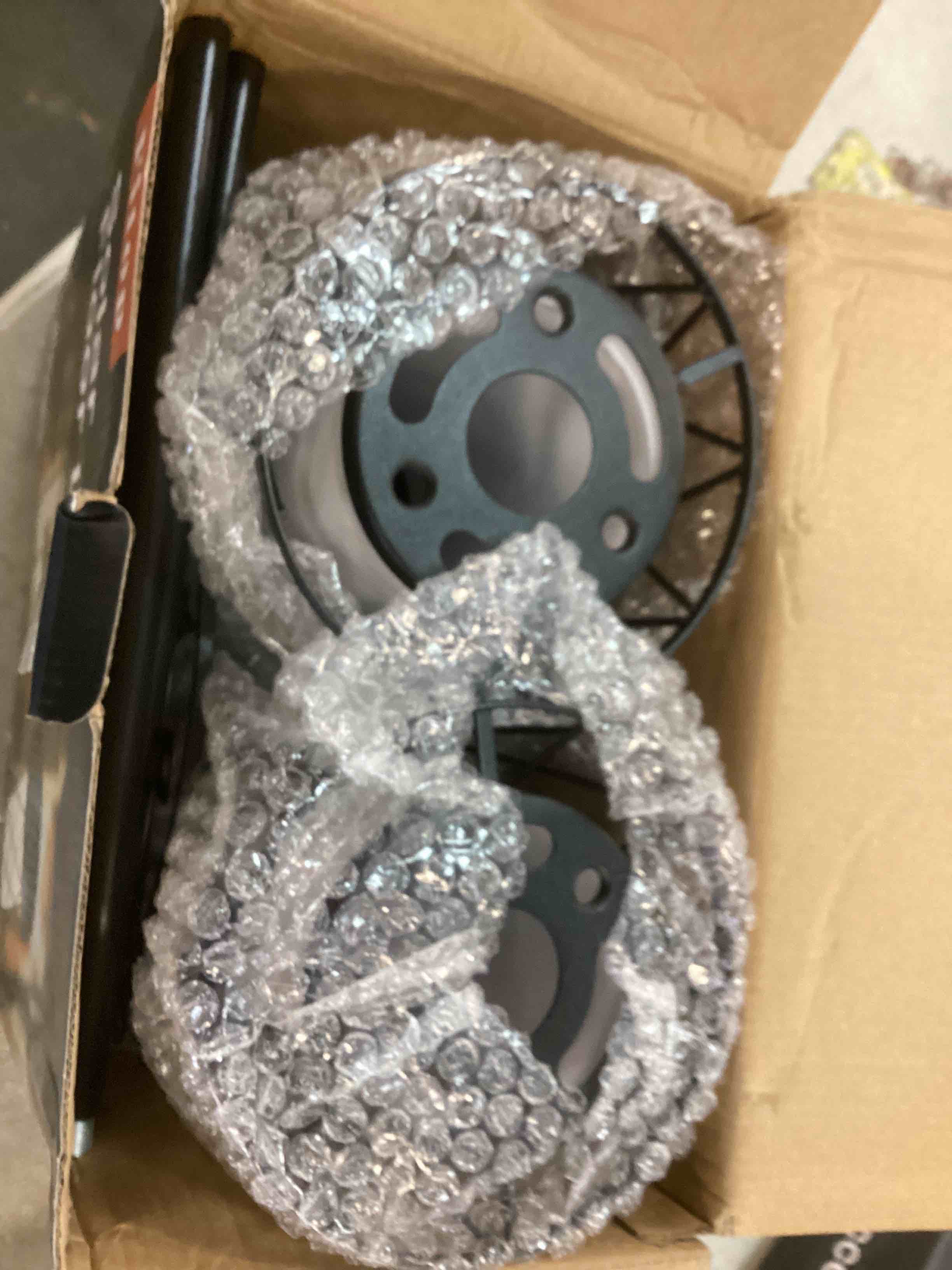 https://s3.amazonaws.com/lotting-images-prod/bidfta/BLU6635056_1720799525028.jpeg