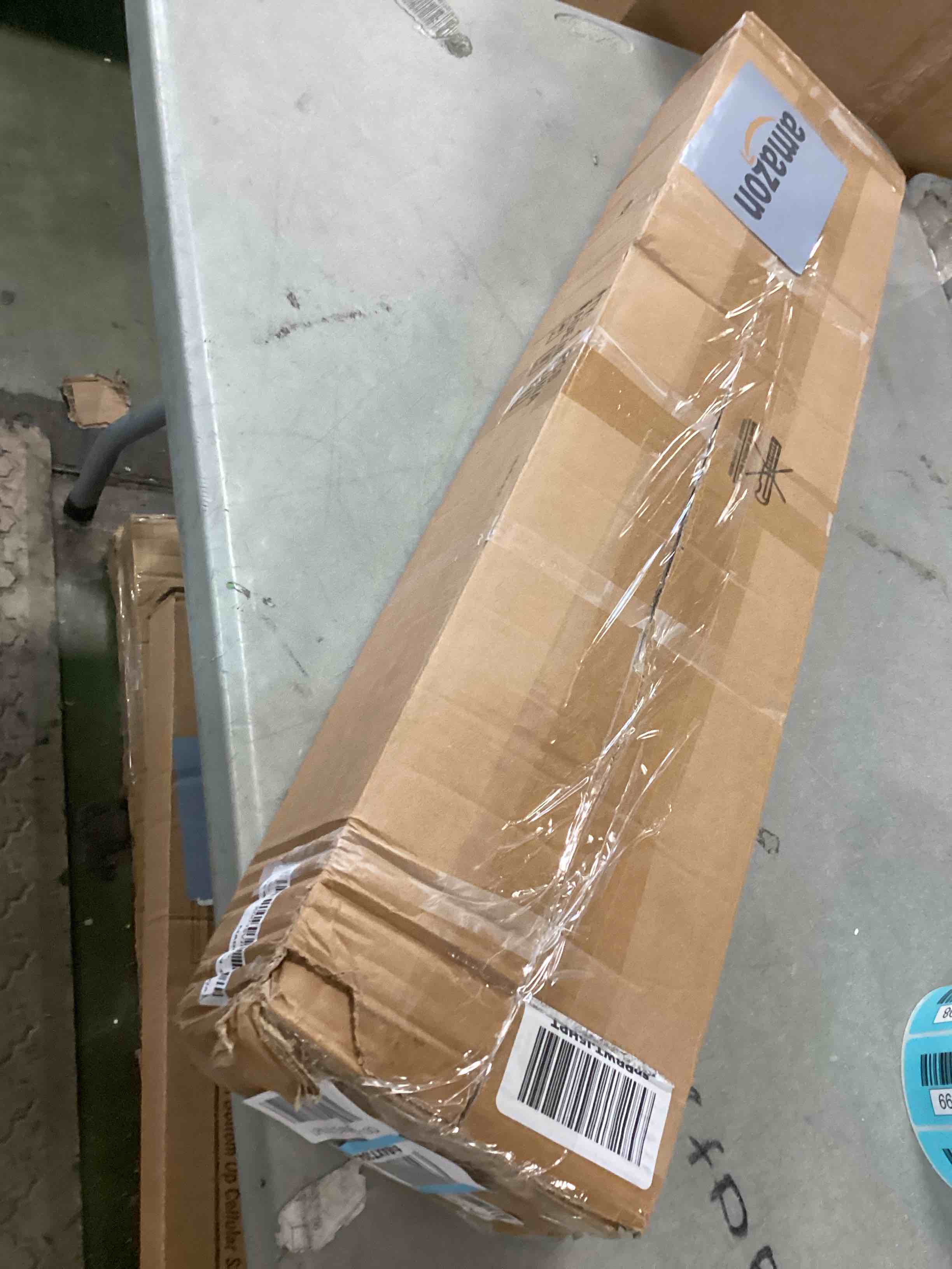 https://s3.amazonaws.com/lotting-images-prod/bidfta/BLU6635392_1721067890147.jpeg