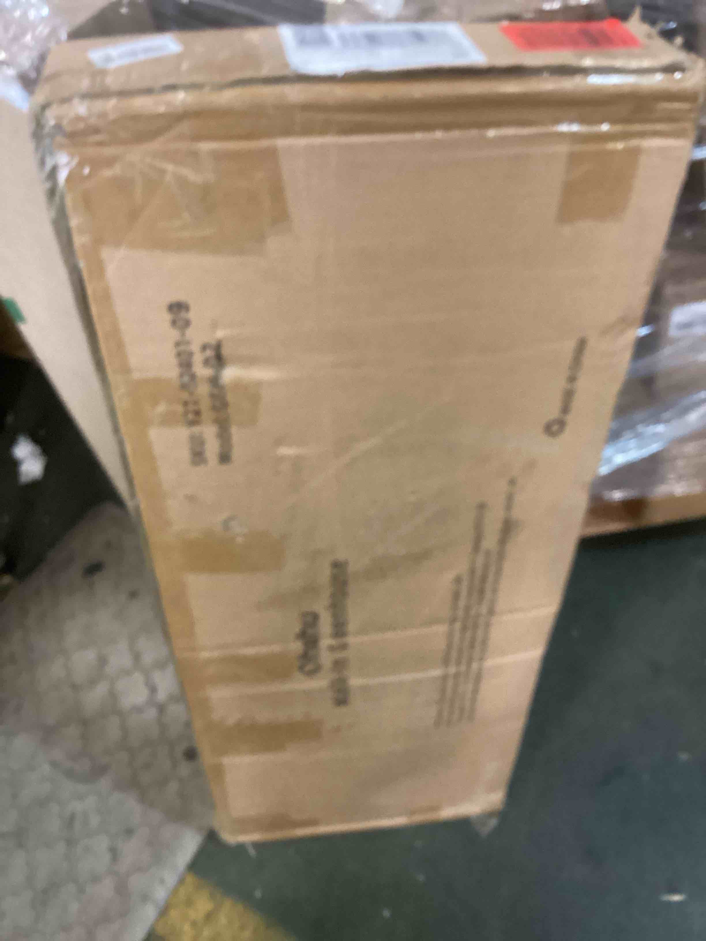 https://s3.amazonaws.com/lotting-images-prod/bidfta/BLU6635442_1721074673917.jpeg