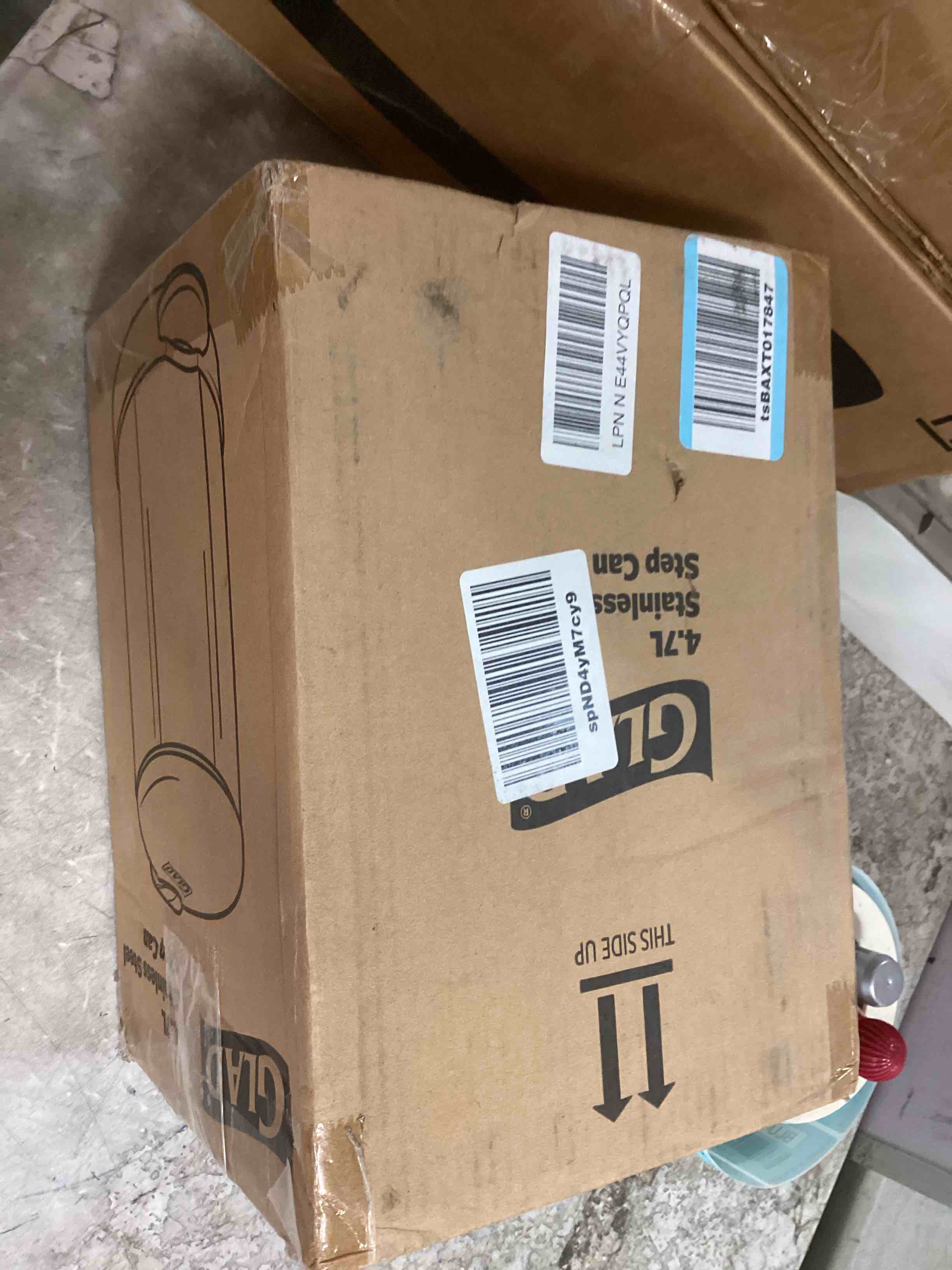 https://s3.amazonaws.com/lotting-images-prod/bidfta/BLU6635456_1721132684298.jpeg