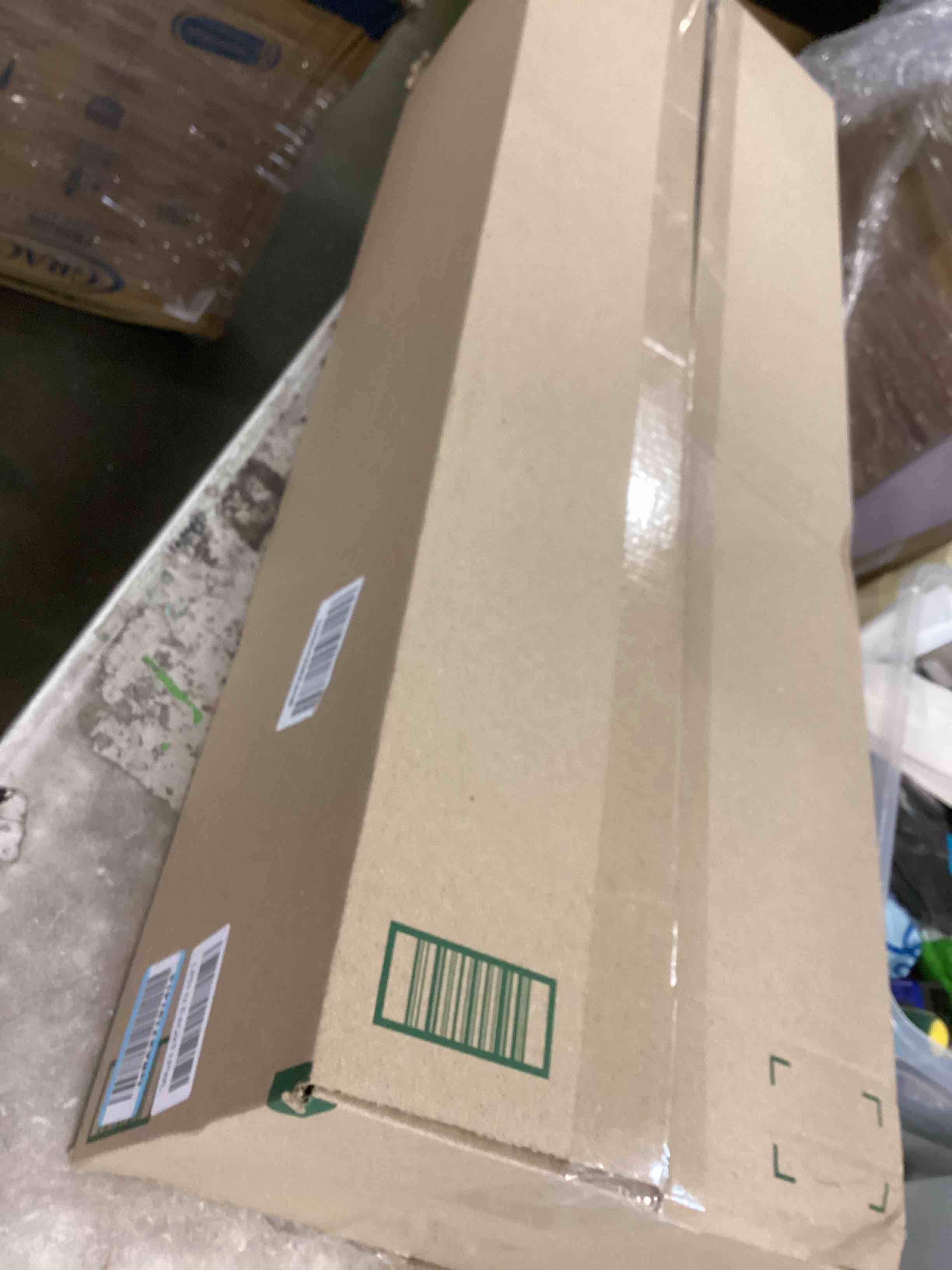 https://s3.amazonaws.com/lotting-images-prod/bidfta/BLU6635542_1721141530587.jpeg