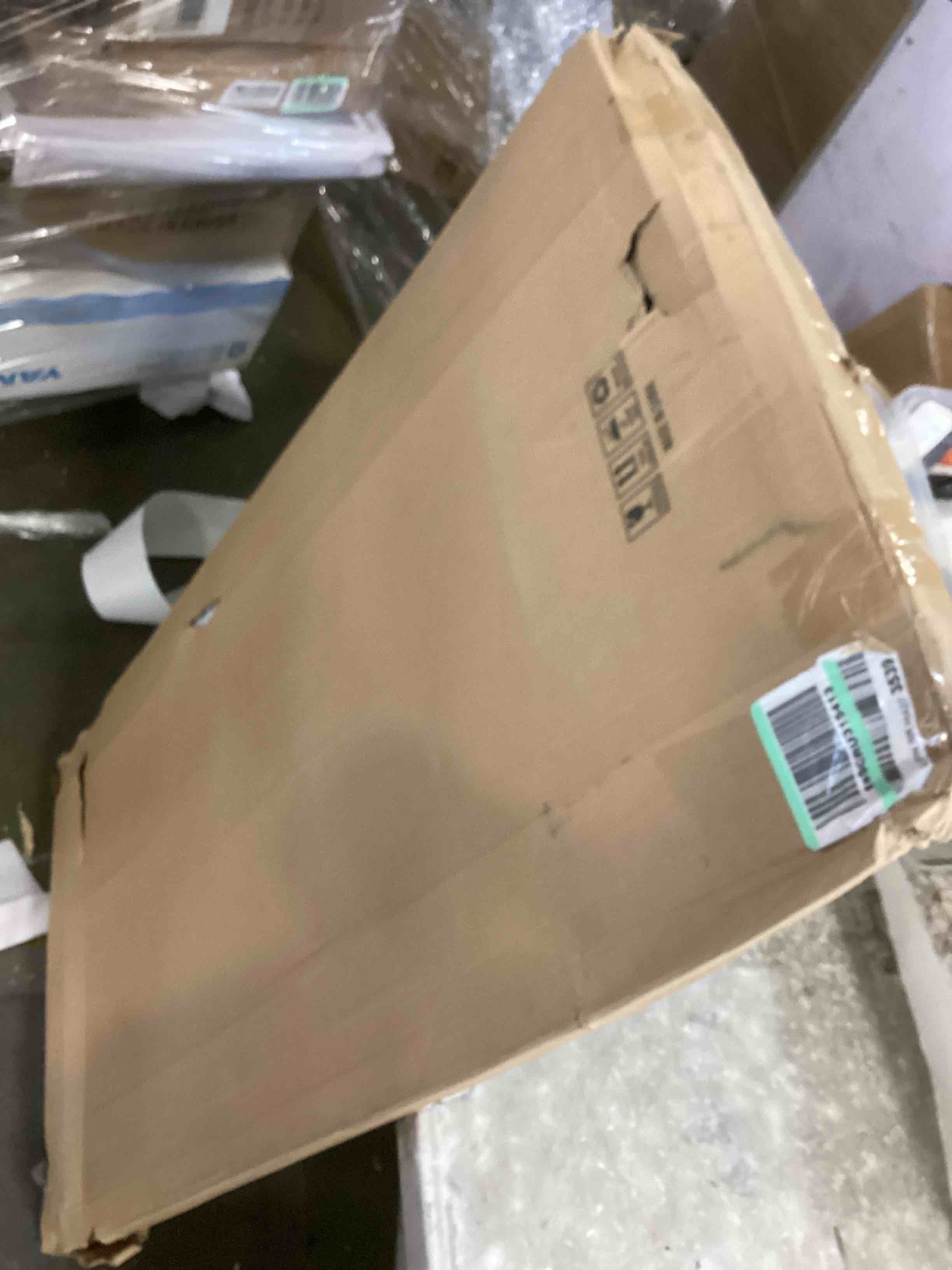 https://s3.amazonaws.com/lotting-images-prod/bidfta/BLU6635663_1721154670168.jpeg