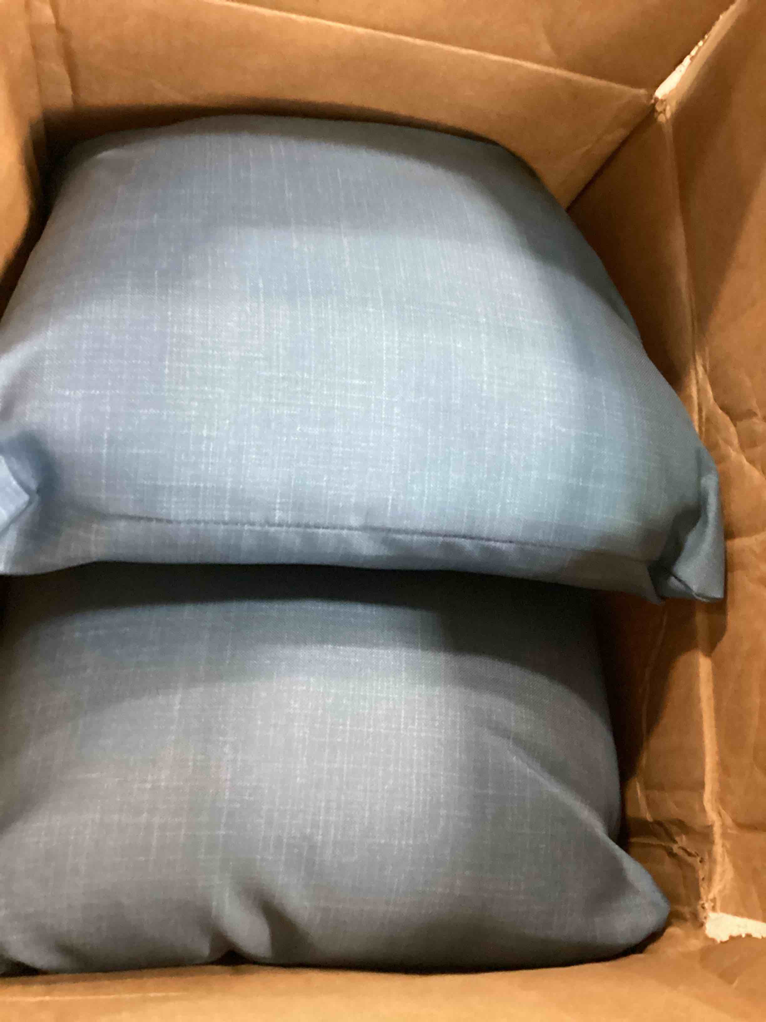 https://s3.amazonaws.com/lotting-images-prod/bidfta/BLU6635908_1721220888120.jpeg